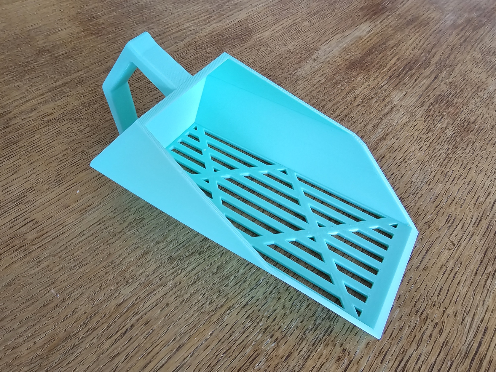 Pet Litter Scooper - tighter grid and larger handle