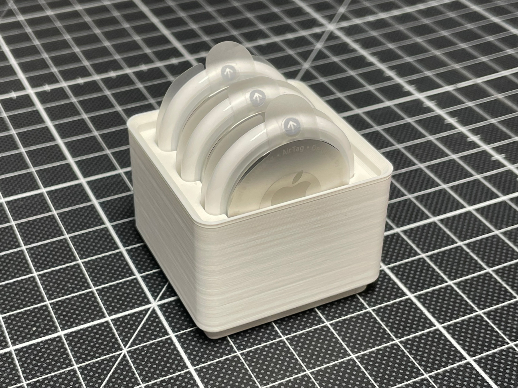 Gridfinity AirTag Holder