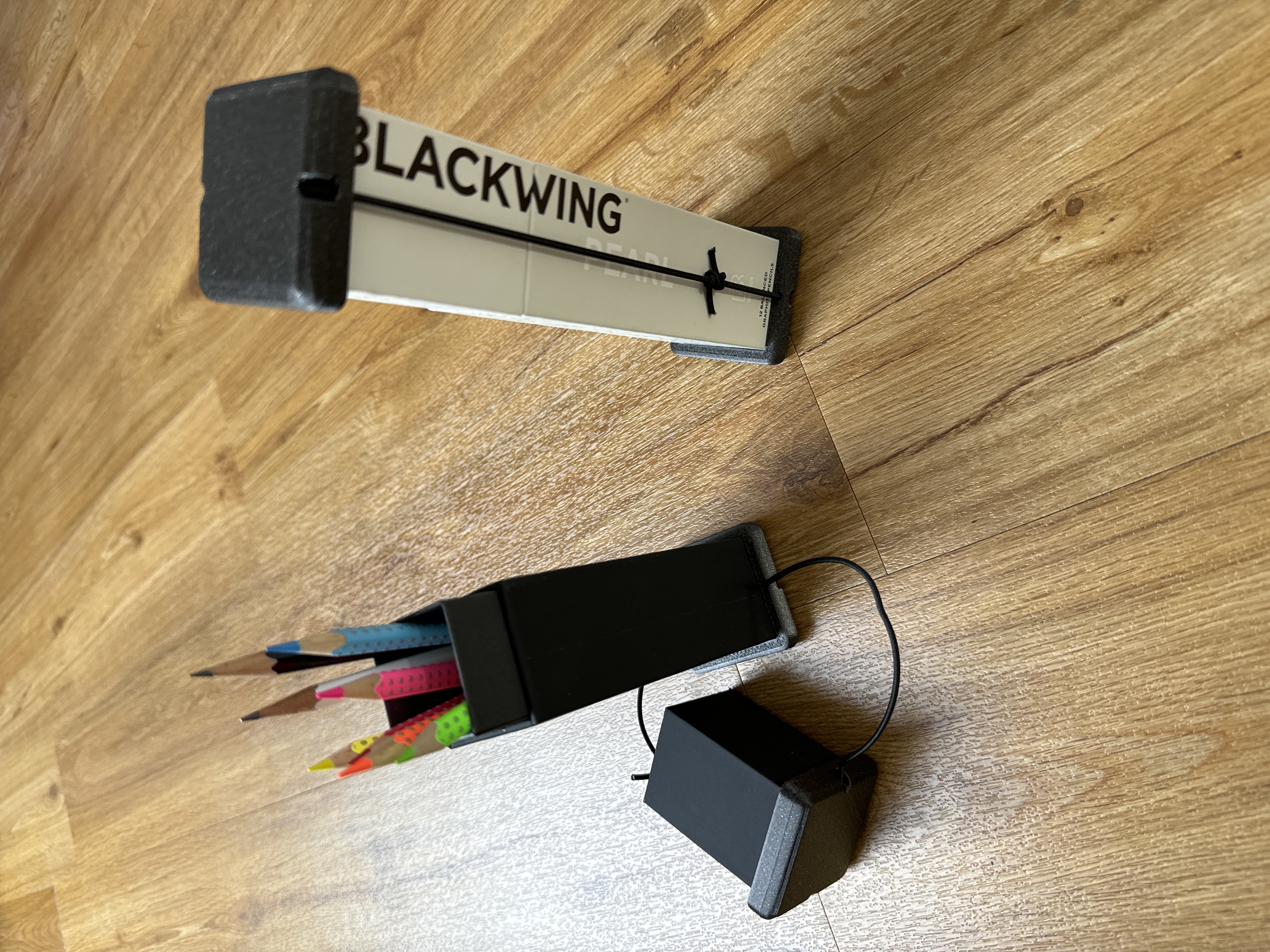 Convert Blackwing pencil case into pen bag/case