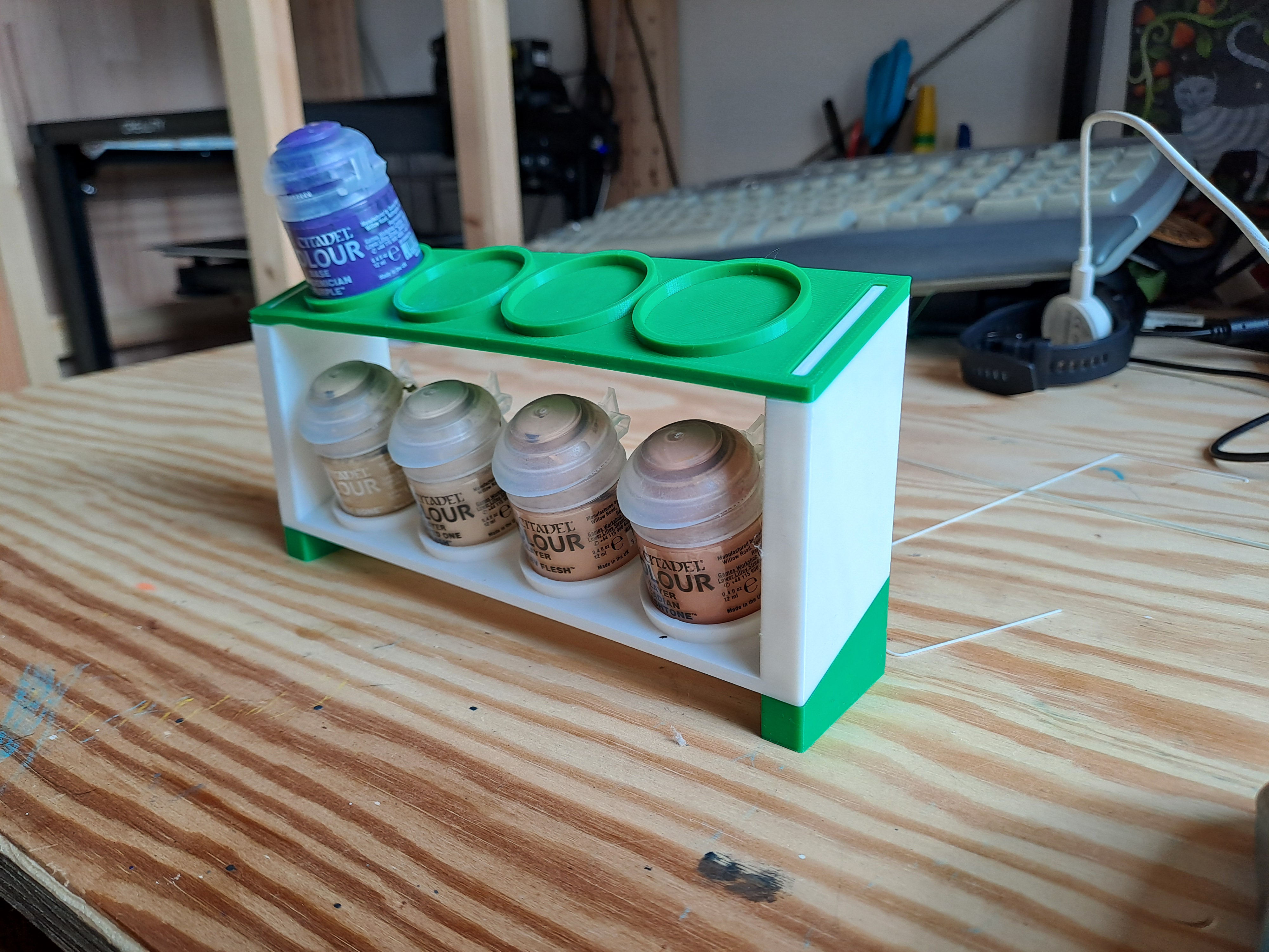 Miniatura 2 do modelo 3D stackable paint rack for citadel colours