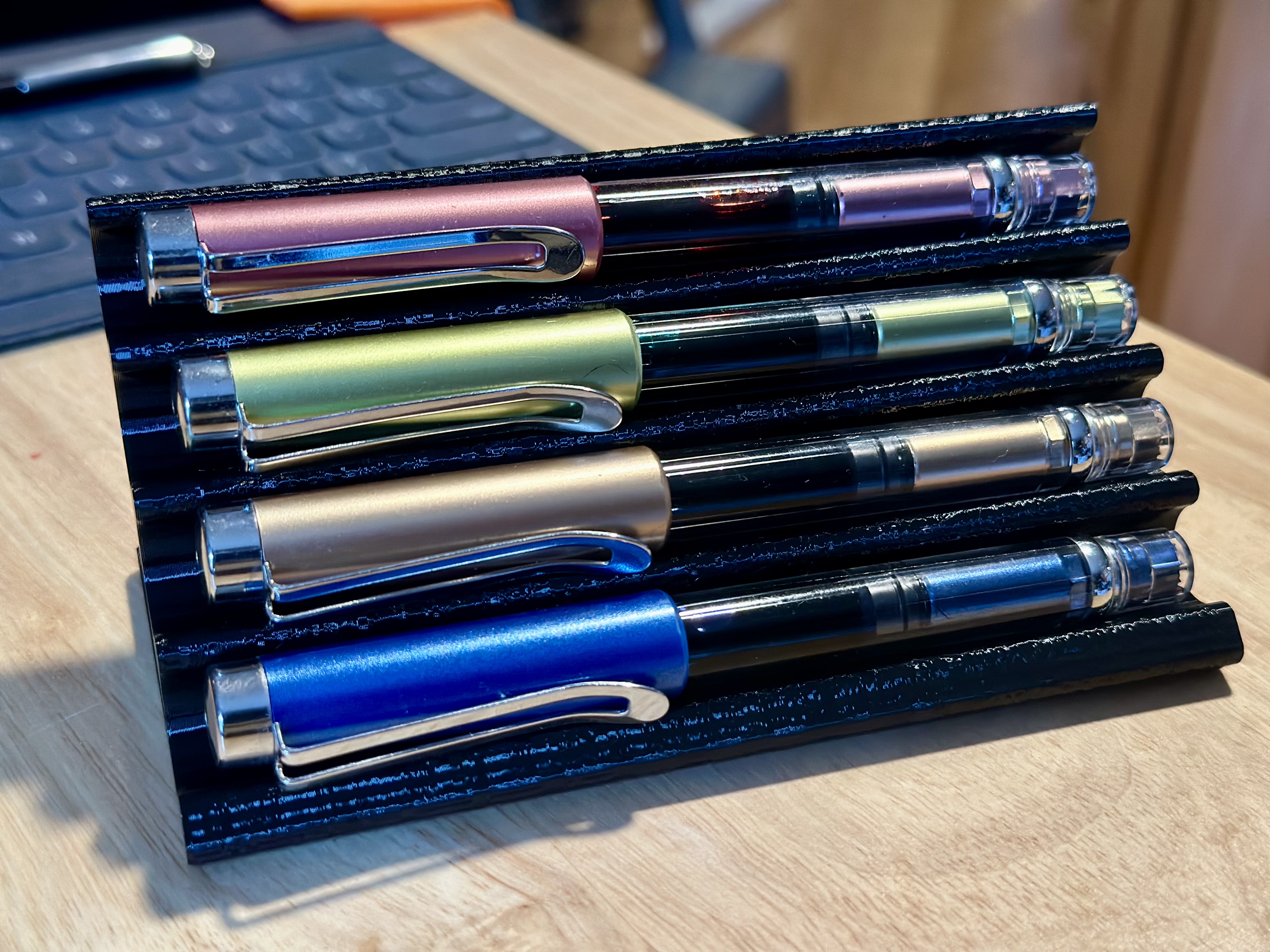 Fountain Pen Stand