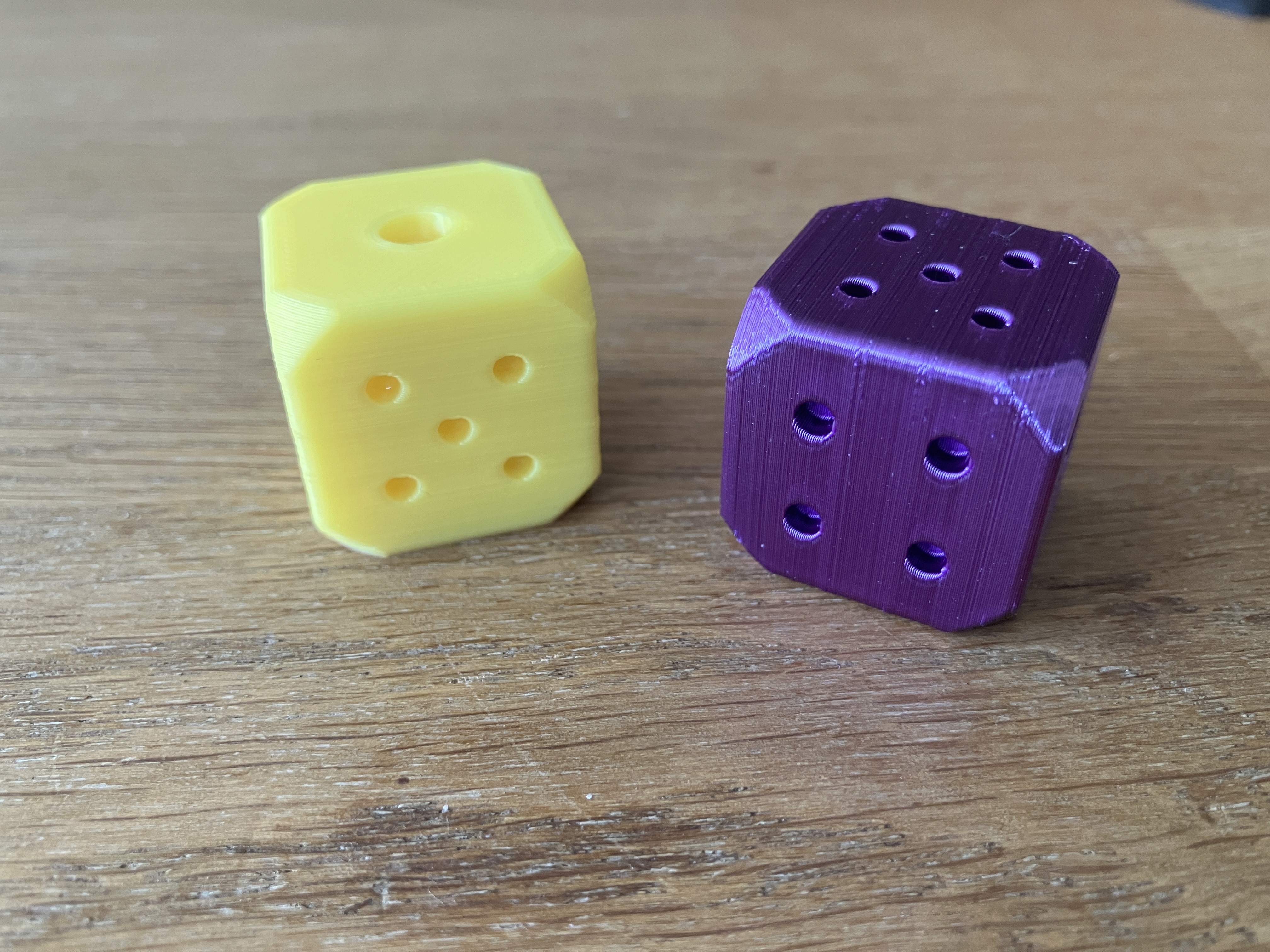 Well-balanced large-sized dice