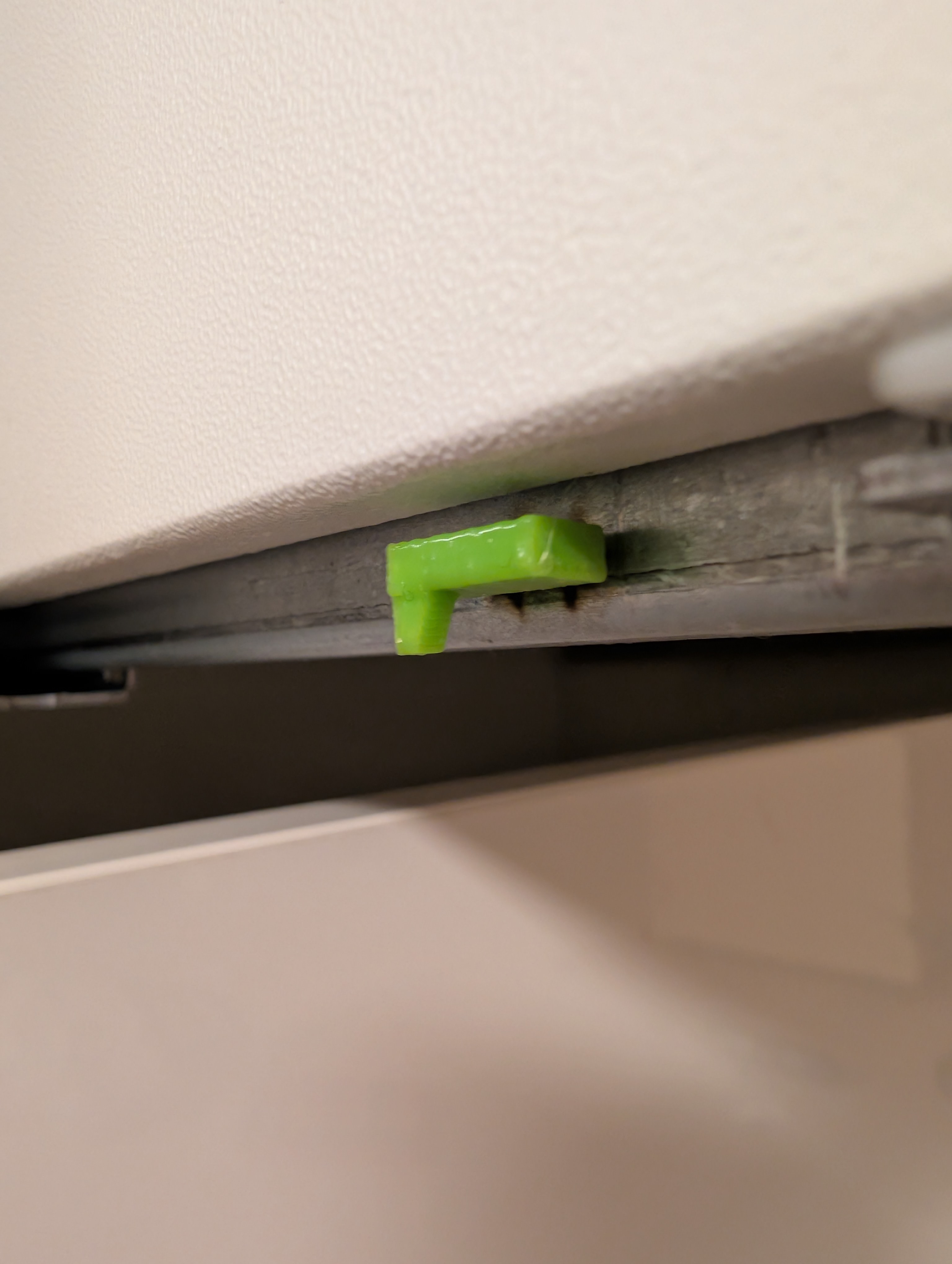 Soft-close damper for IKEA Bestå