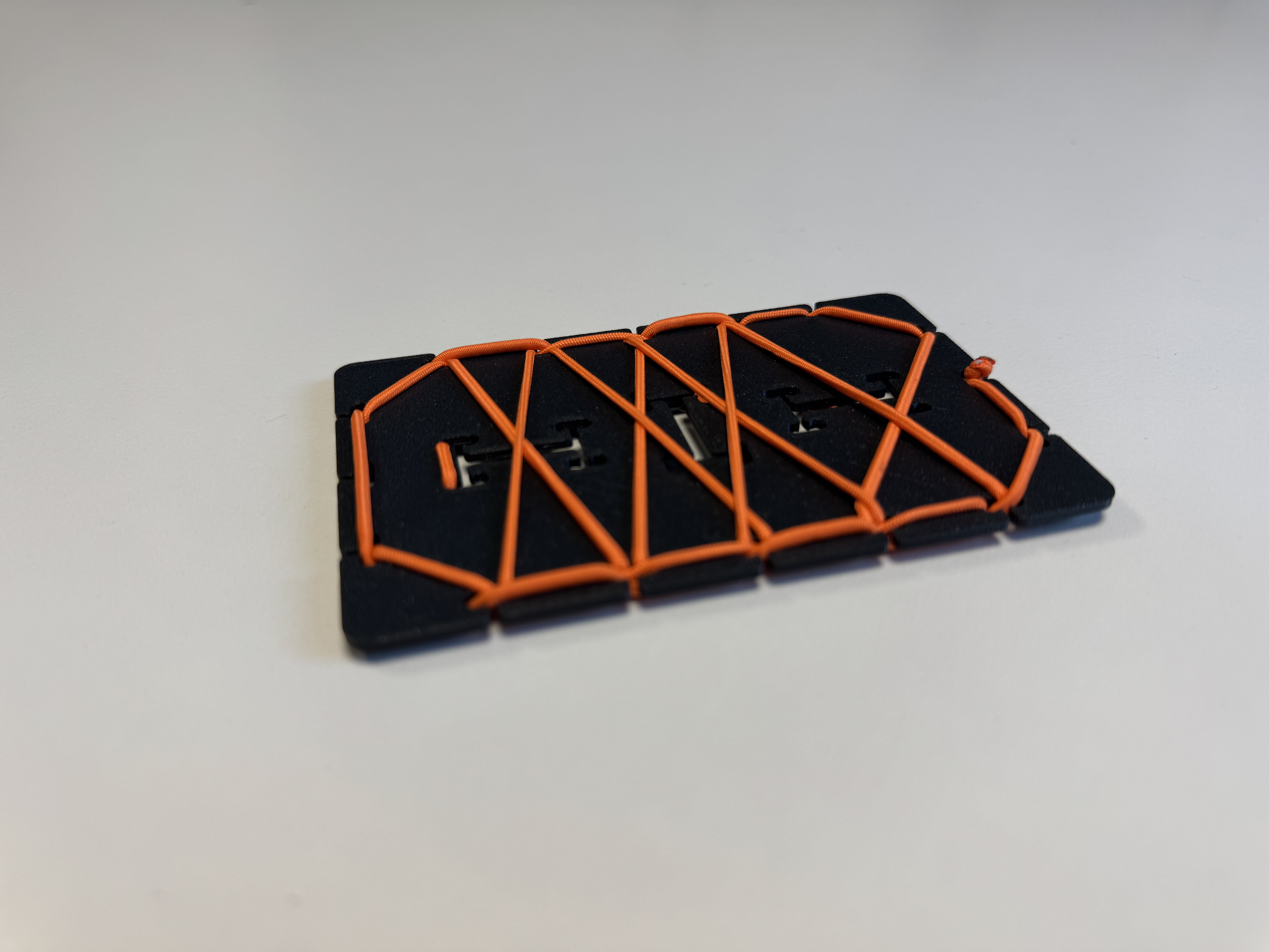 Miniatura 21 do modelo 3D EDC Rack / Tool organizer