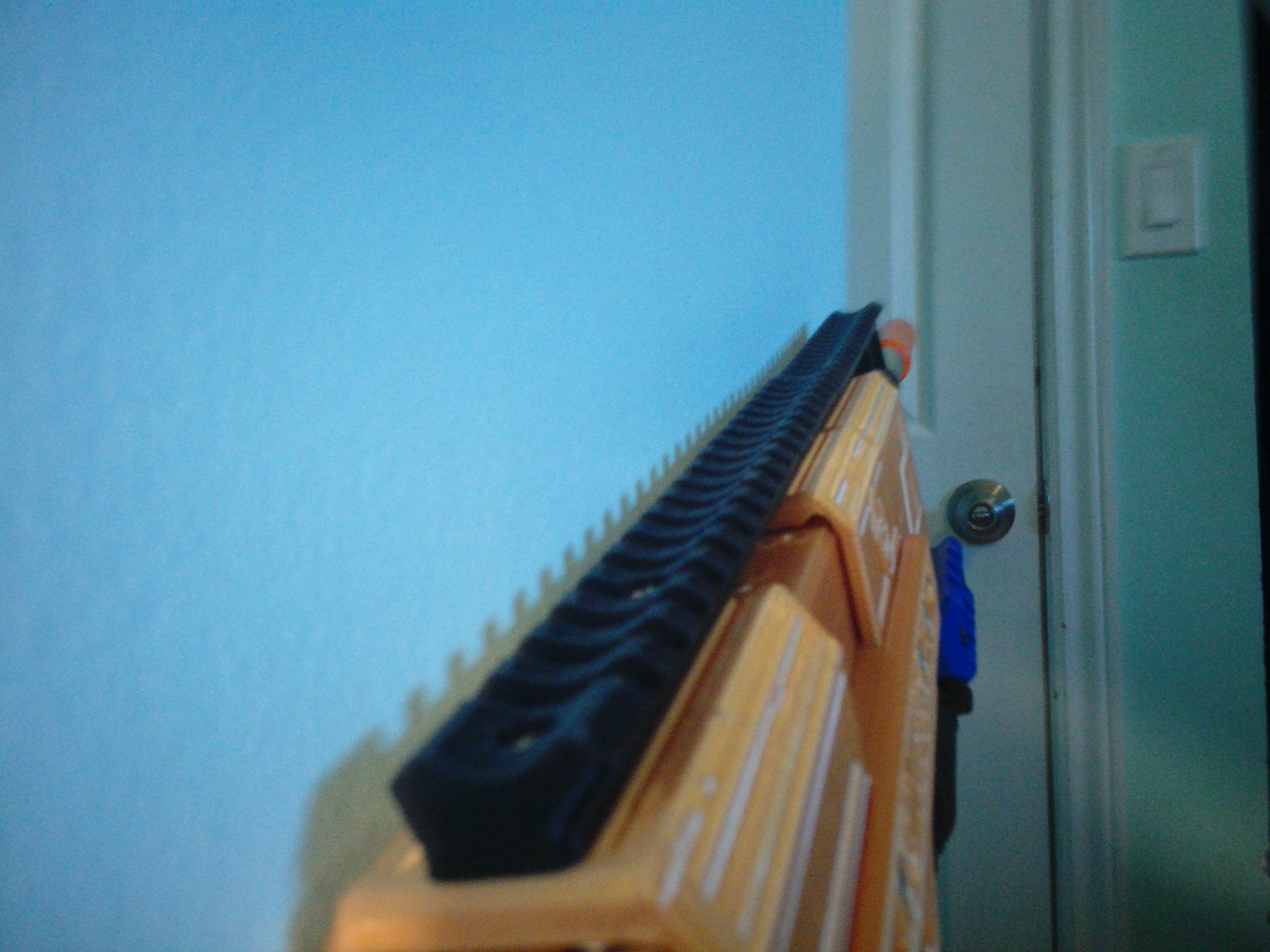 Smiley crazy long top rail