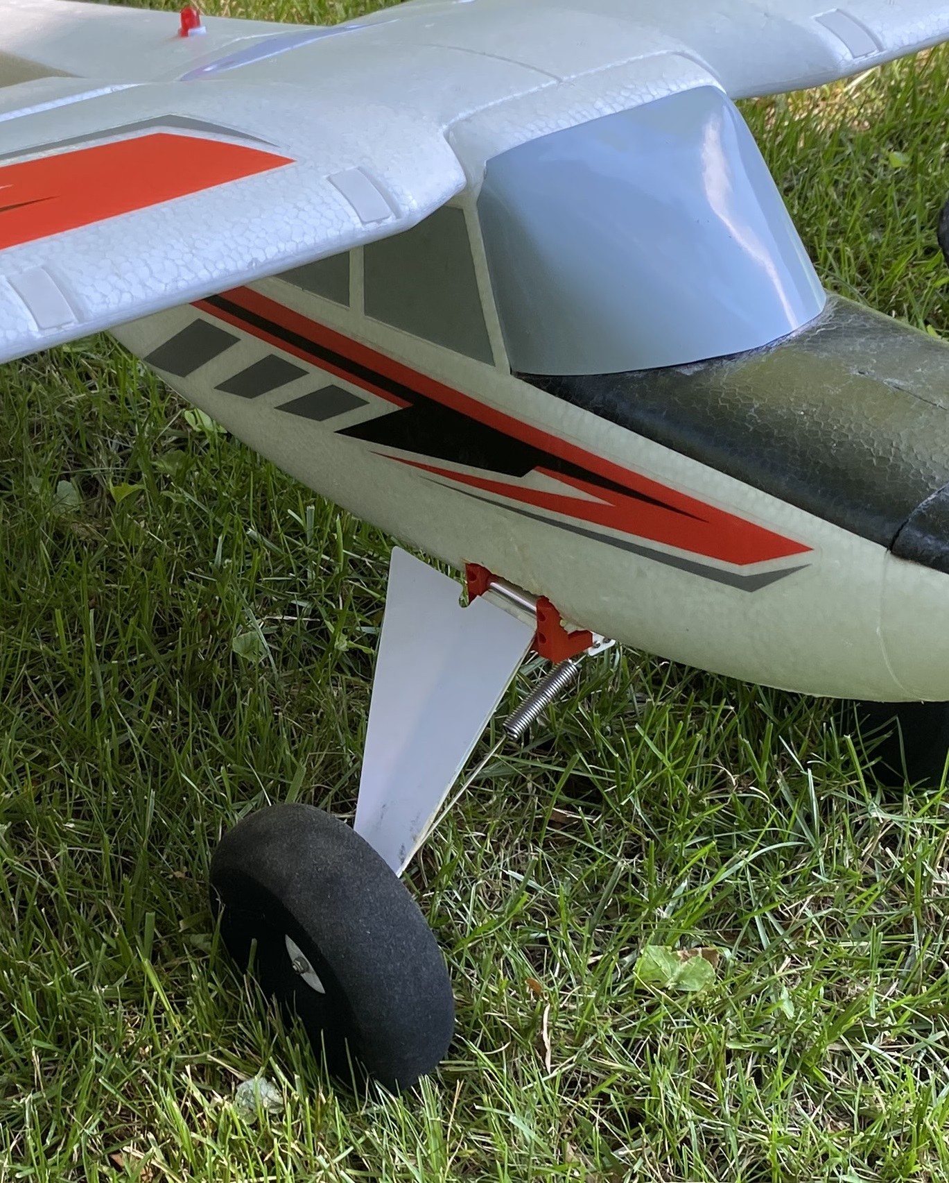 Landing gear brace for e-flite Night Timber X