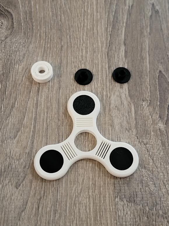 Miniatura 2 do modelo 3D Basic Fidget Spinner