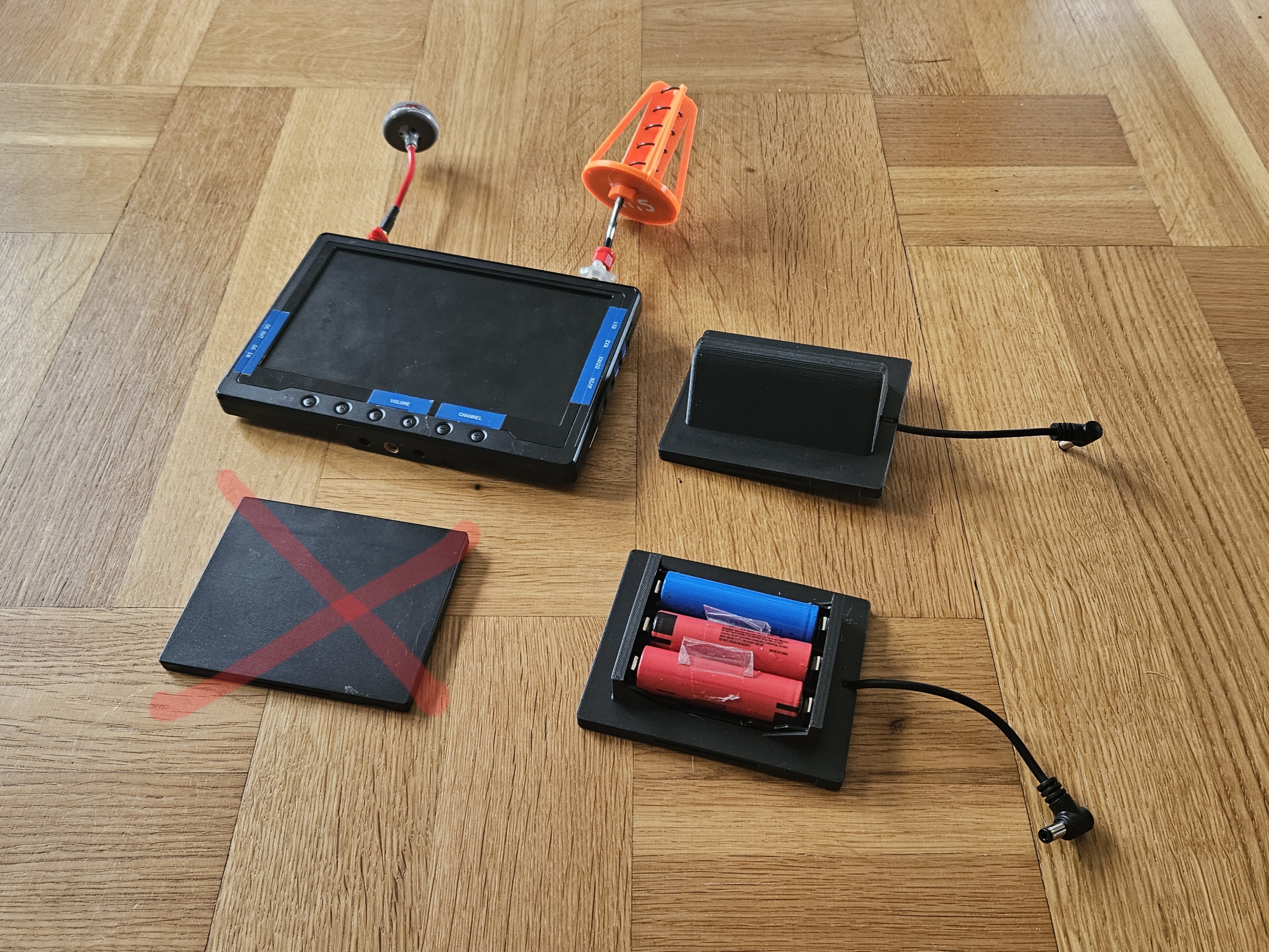 RC801 BlackPearl 7" Battery Mounts