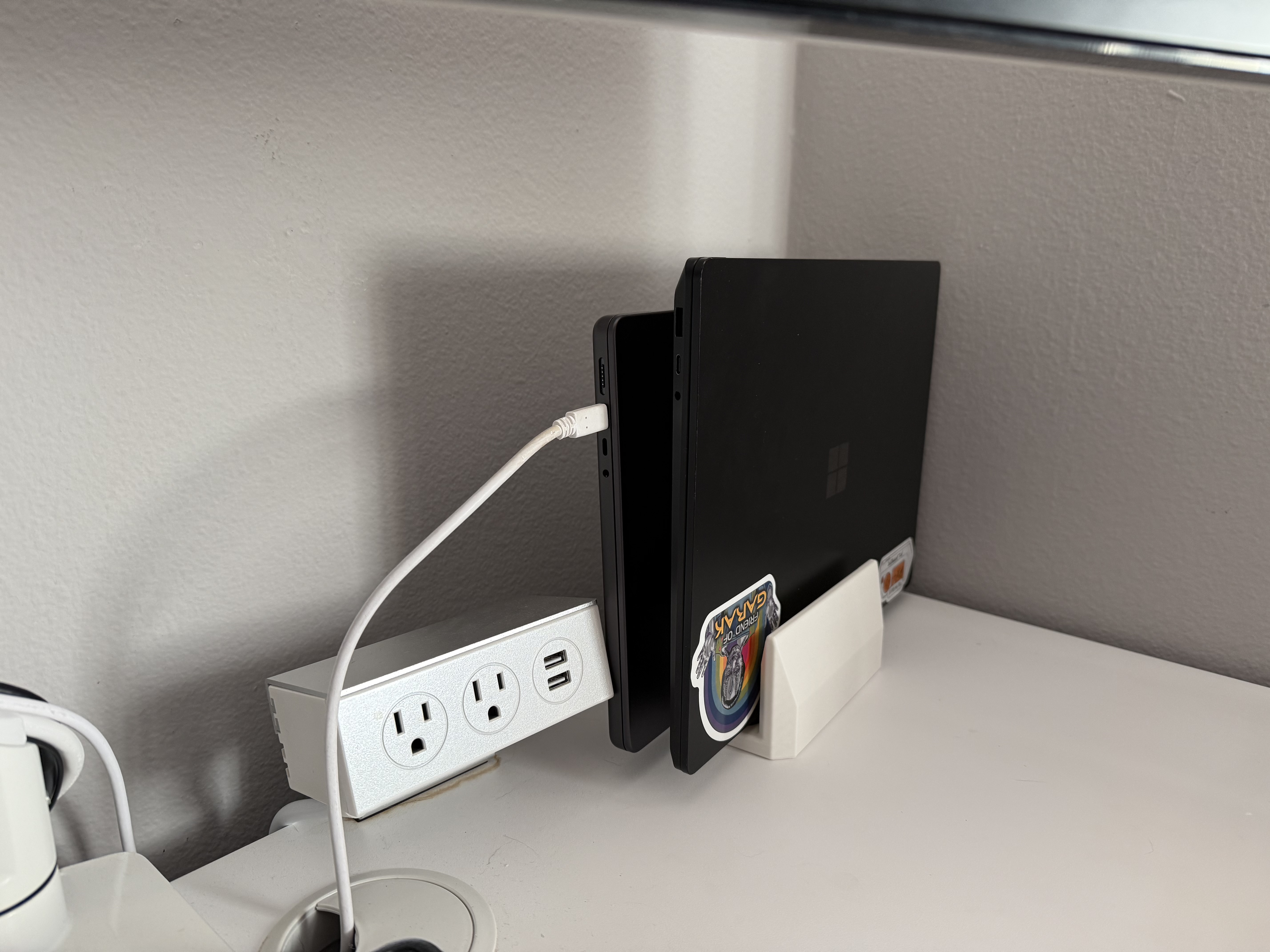 Parametric Vertical Laptop Stand, Dual (or more)