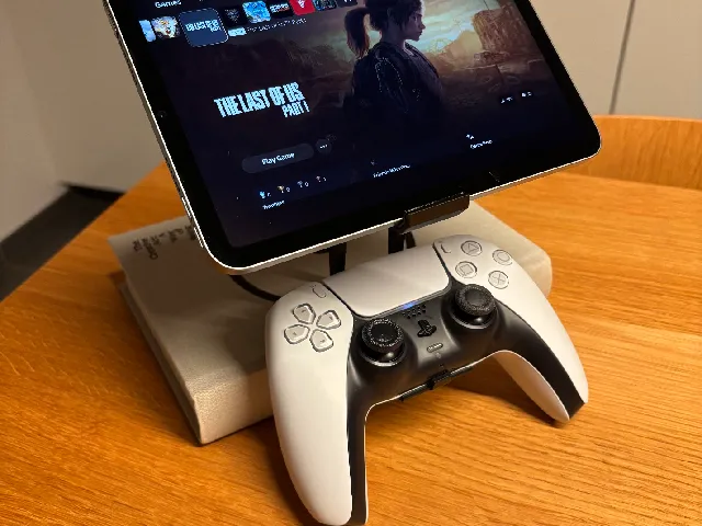 DualSense iPad mini mount