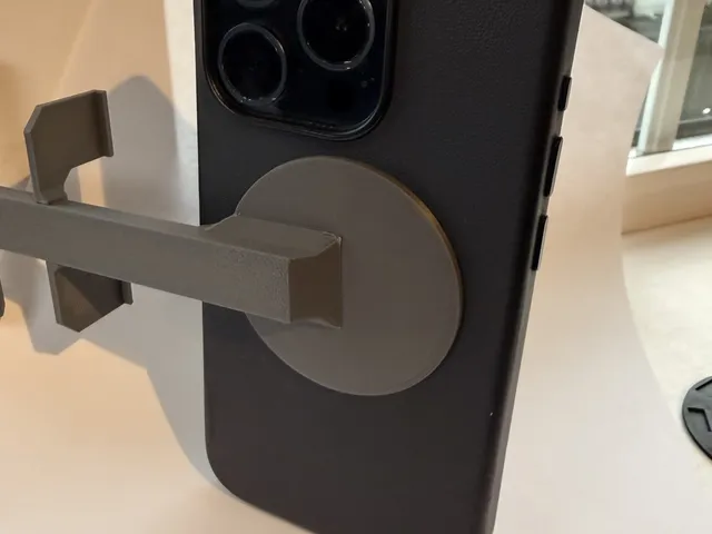 MagSafe Mount Template