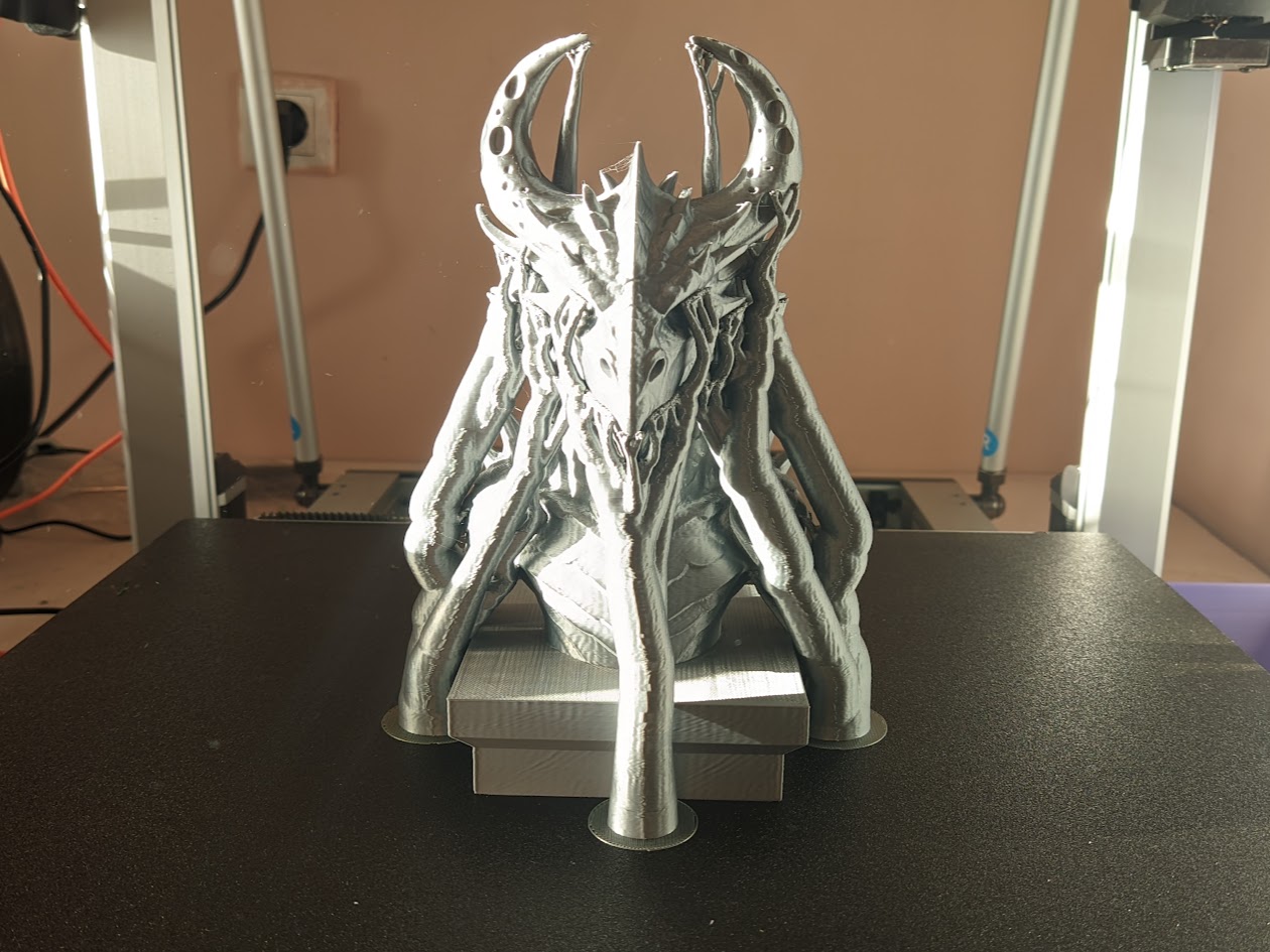 Miniatura 5 do modelo 3D Moon Dragon Bust