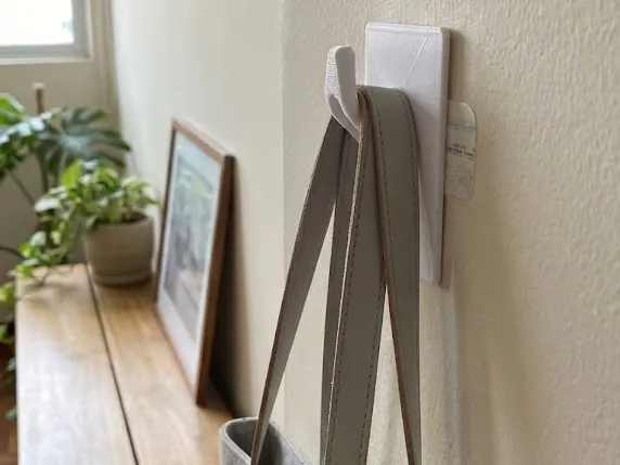 Minimalist Adhesive Wall Hook – No-Drill Wall Hook