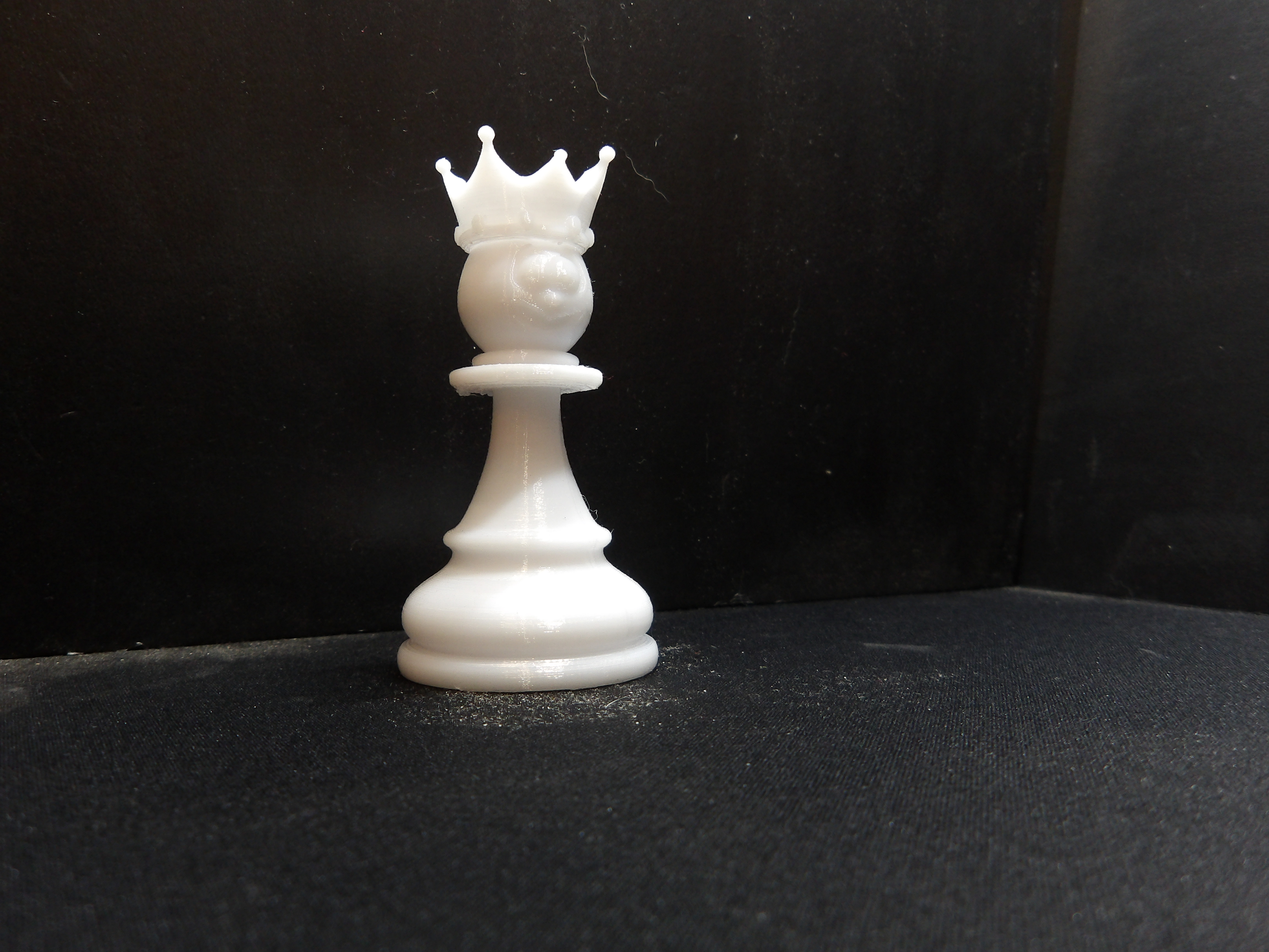 Miniatura 6 do modelo 3D Happy chess king