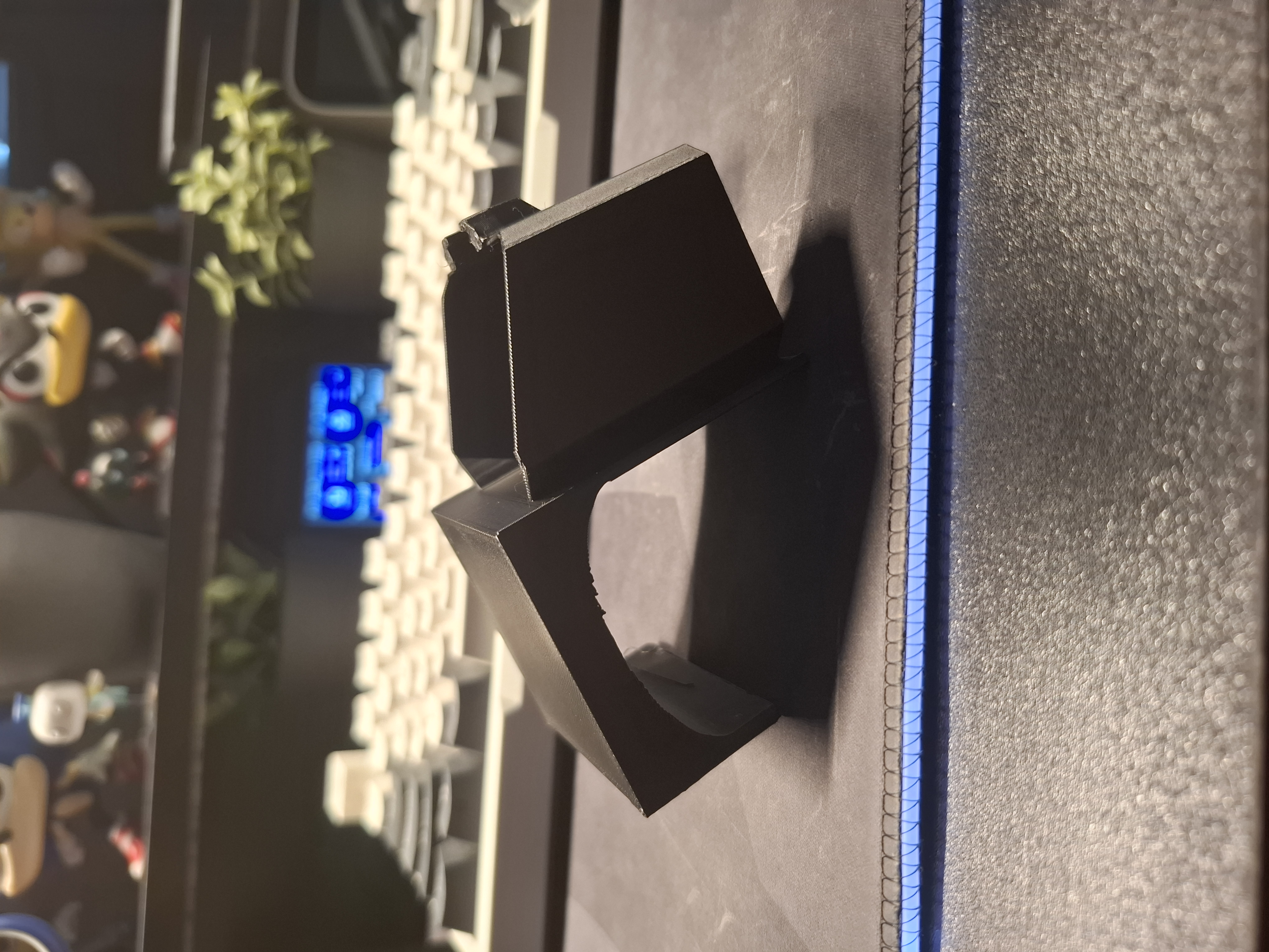 Wii U WiiMote and Nunchuck holder