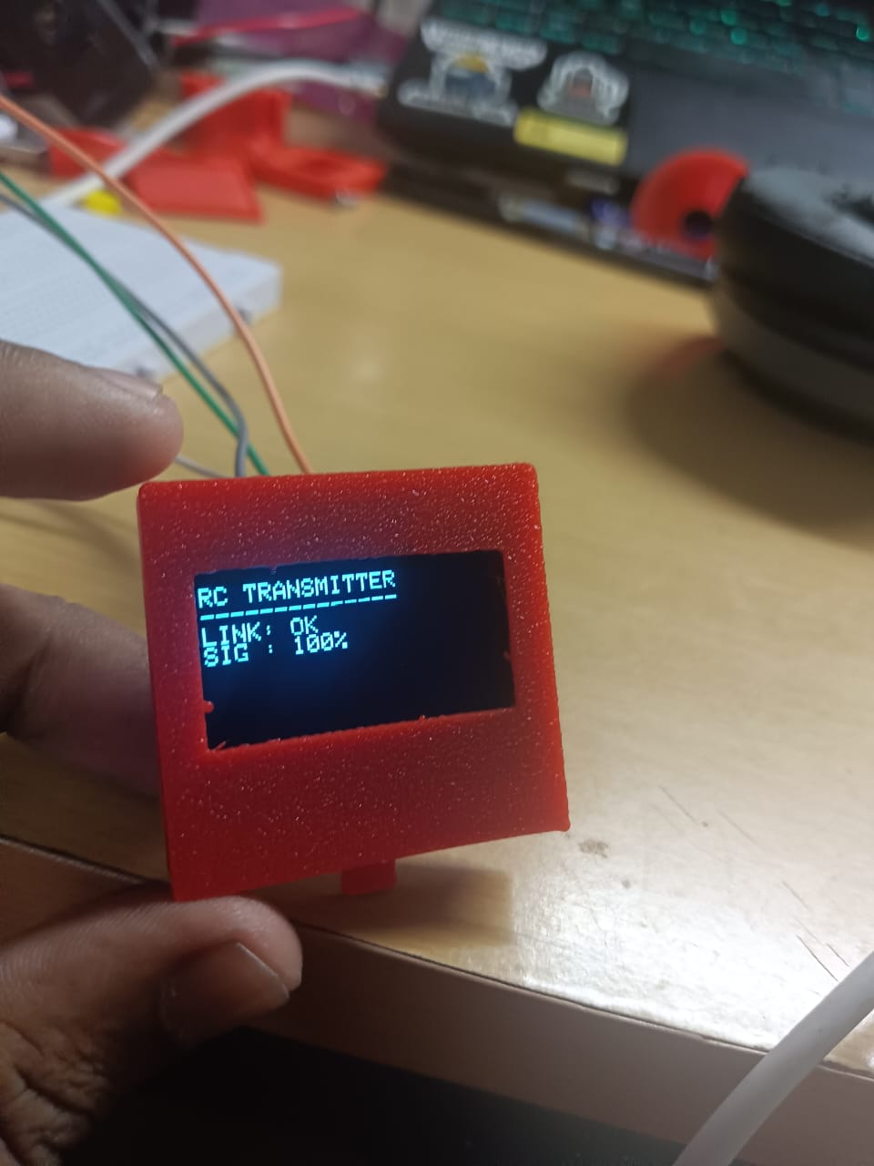 SSH1106 1.3'' OLED display case (modifiable)