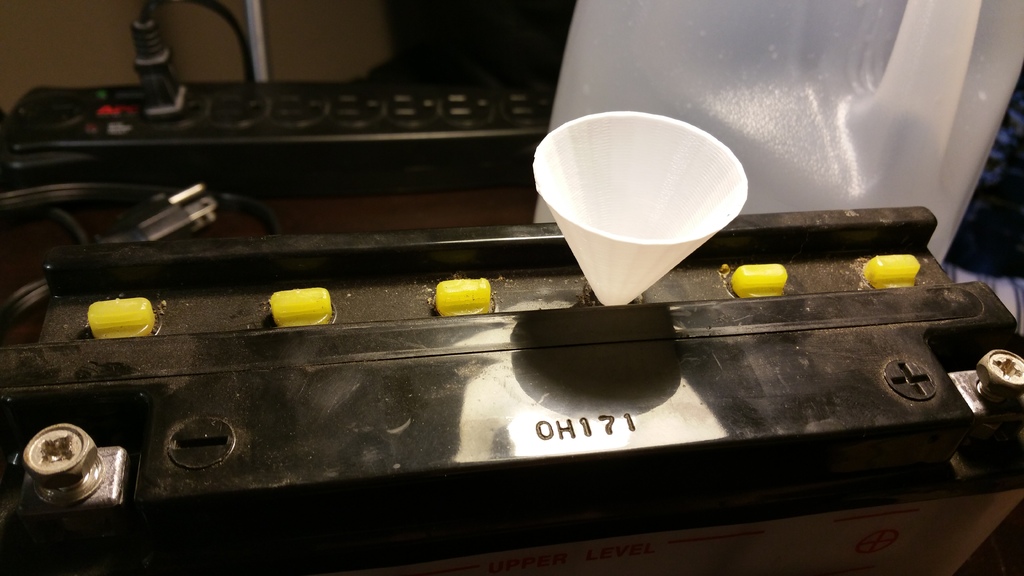 5mm Motorcycle Battery Funnel