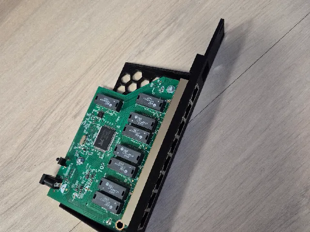 TP-Link TL-SG108E 10" rack mount slim with keystones