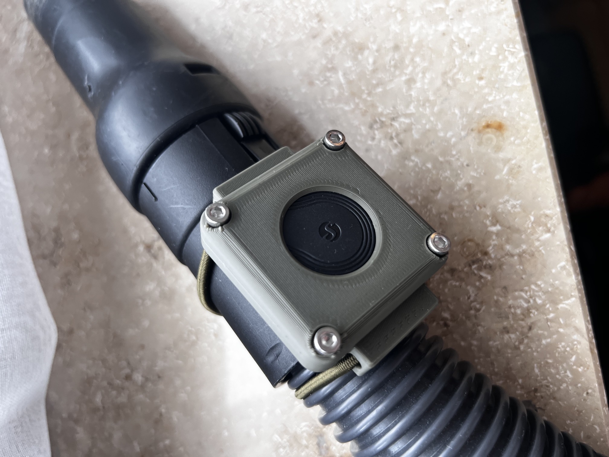 Shelly Tough Button case for Pipe