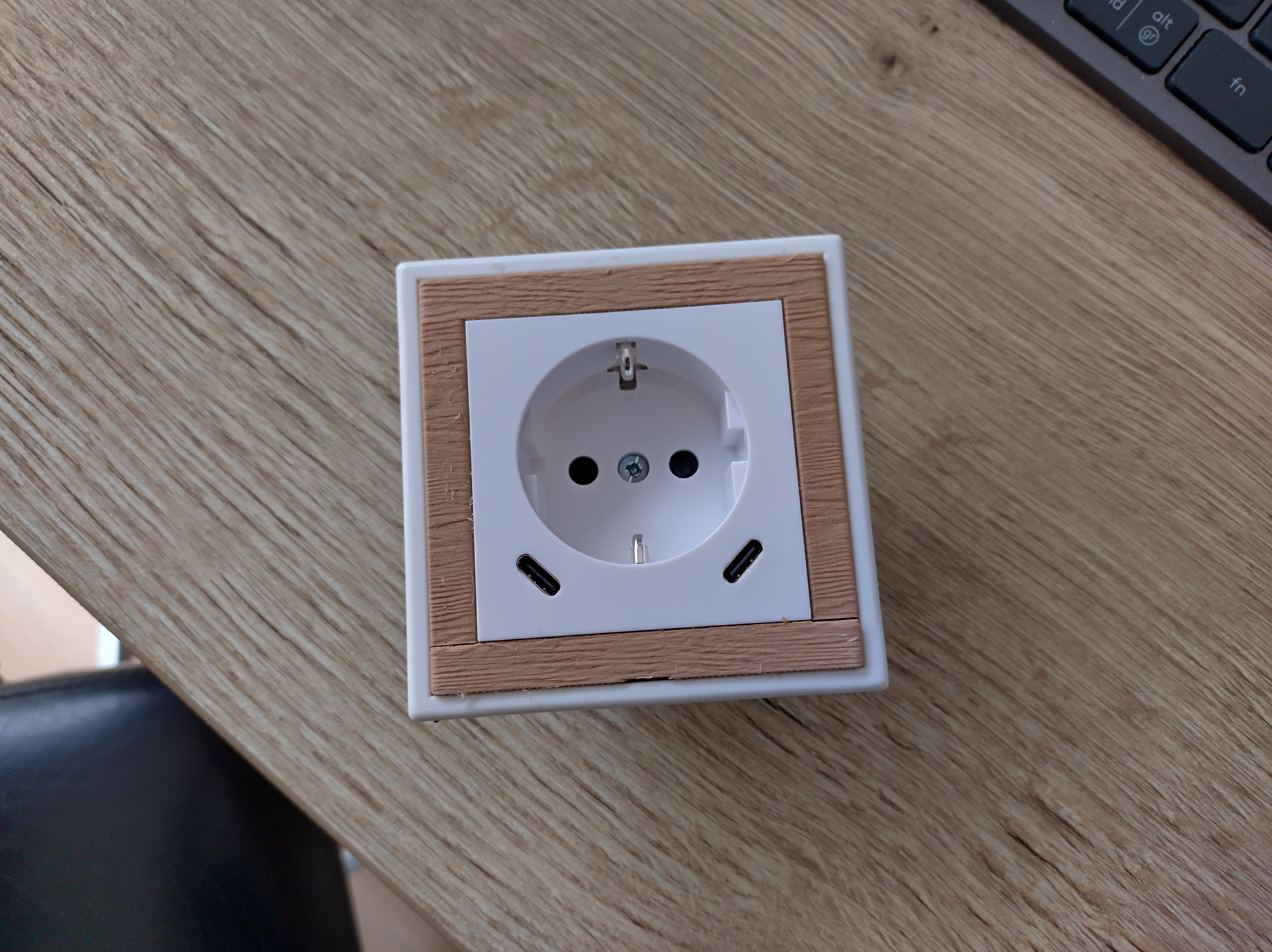 Gira to JUNG LS 990 adapter With switchable plate