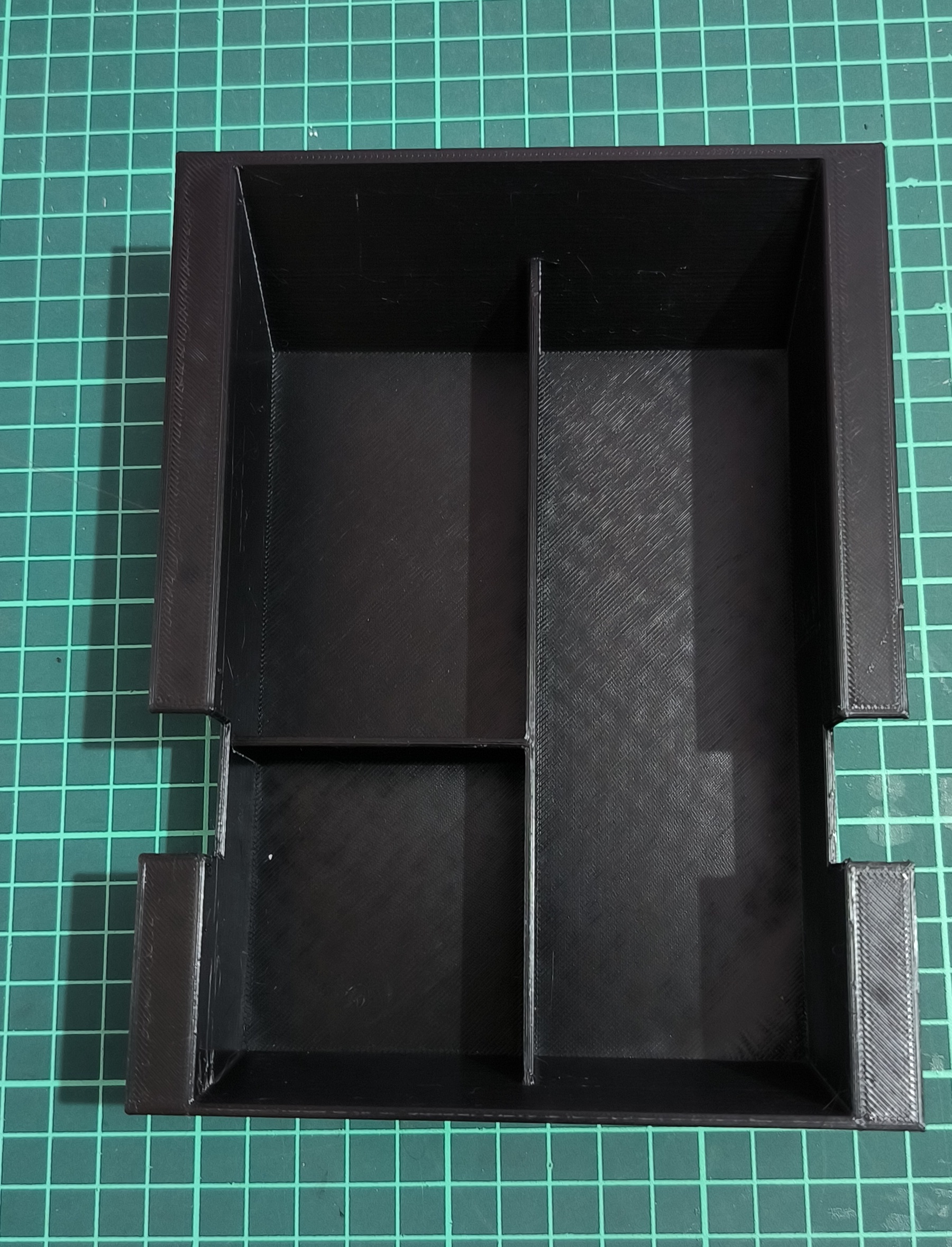 MG ZS Hybrid+ armrest tray (Bandeja apoyabrazos MG ZS Hybrid+)