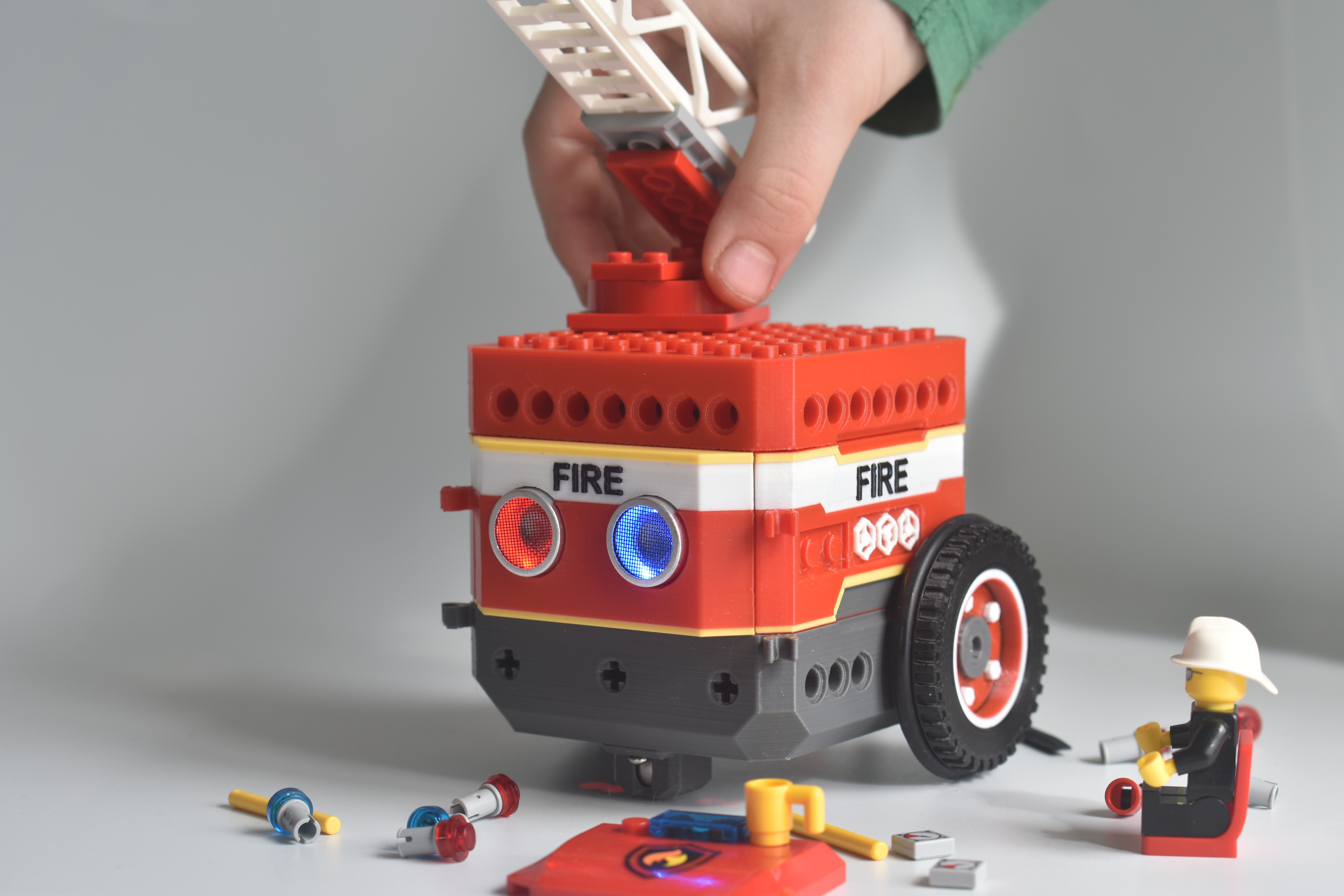 HP Robots OTTO LEGO Platform – Modular & Play System — thumbnail 2