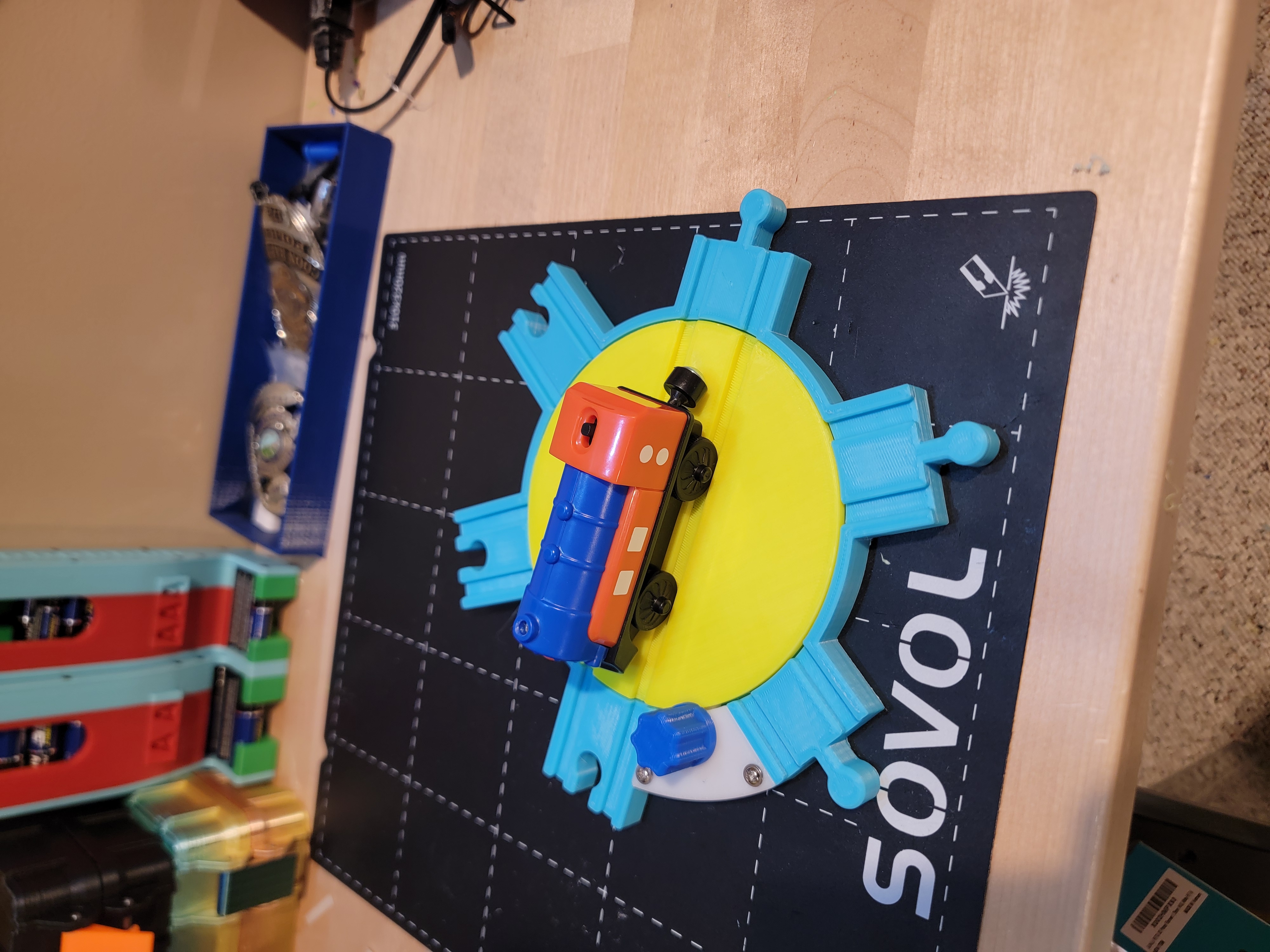 BRIO TRAIN TRACK TURNTABLE
