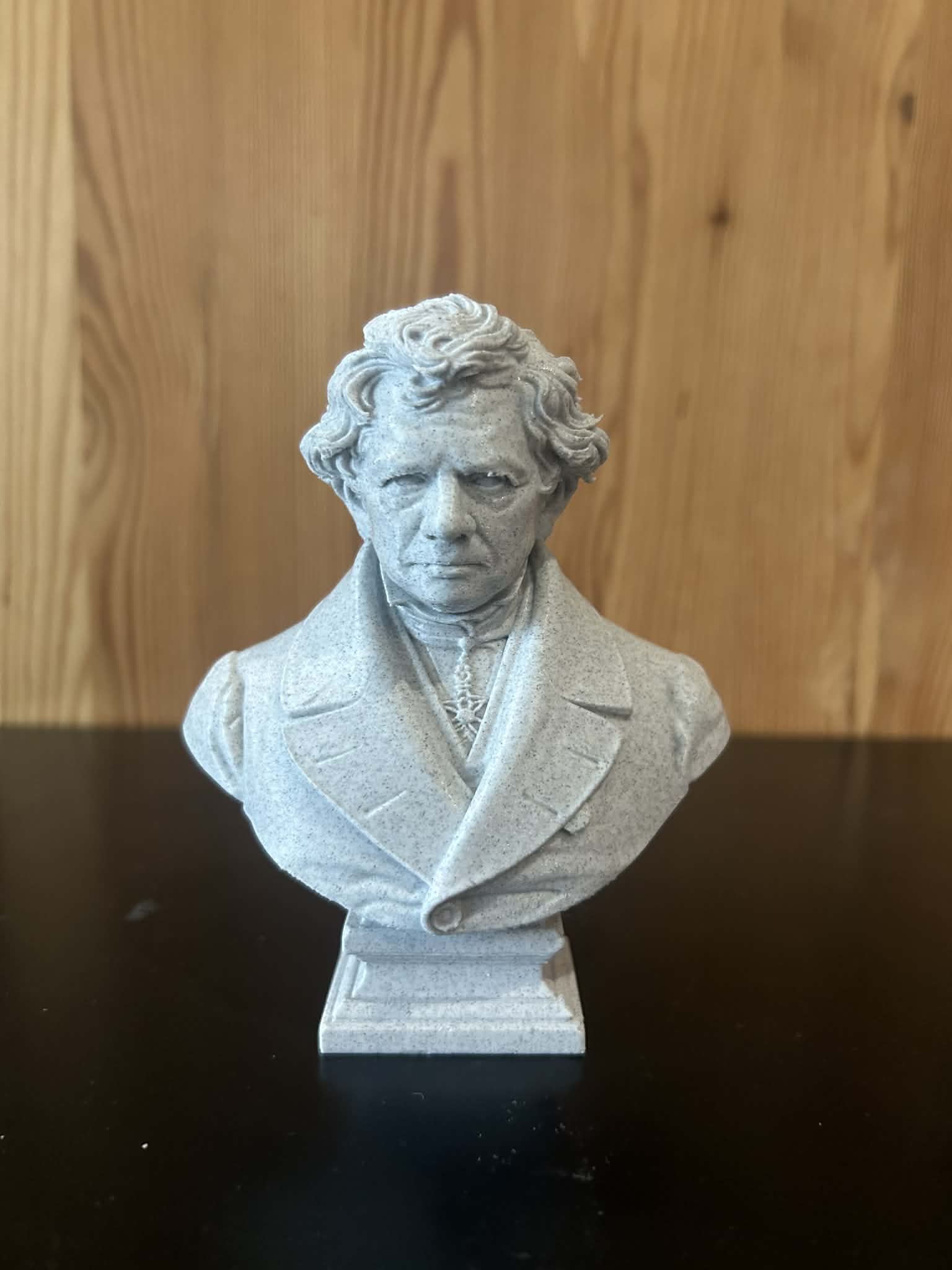 Miniatura 2 do modelo 3D Georg Simon Ohm Bust