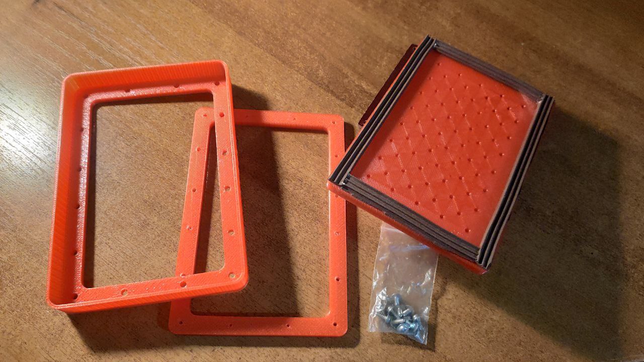 Vacuum forming table with plastic hoop