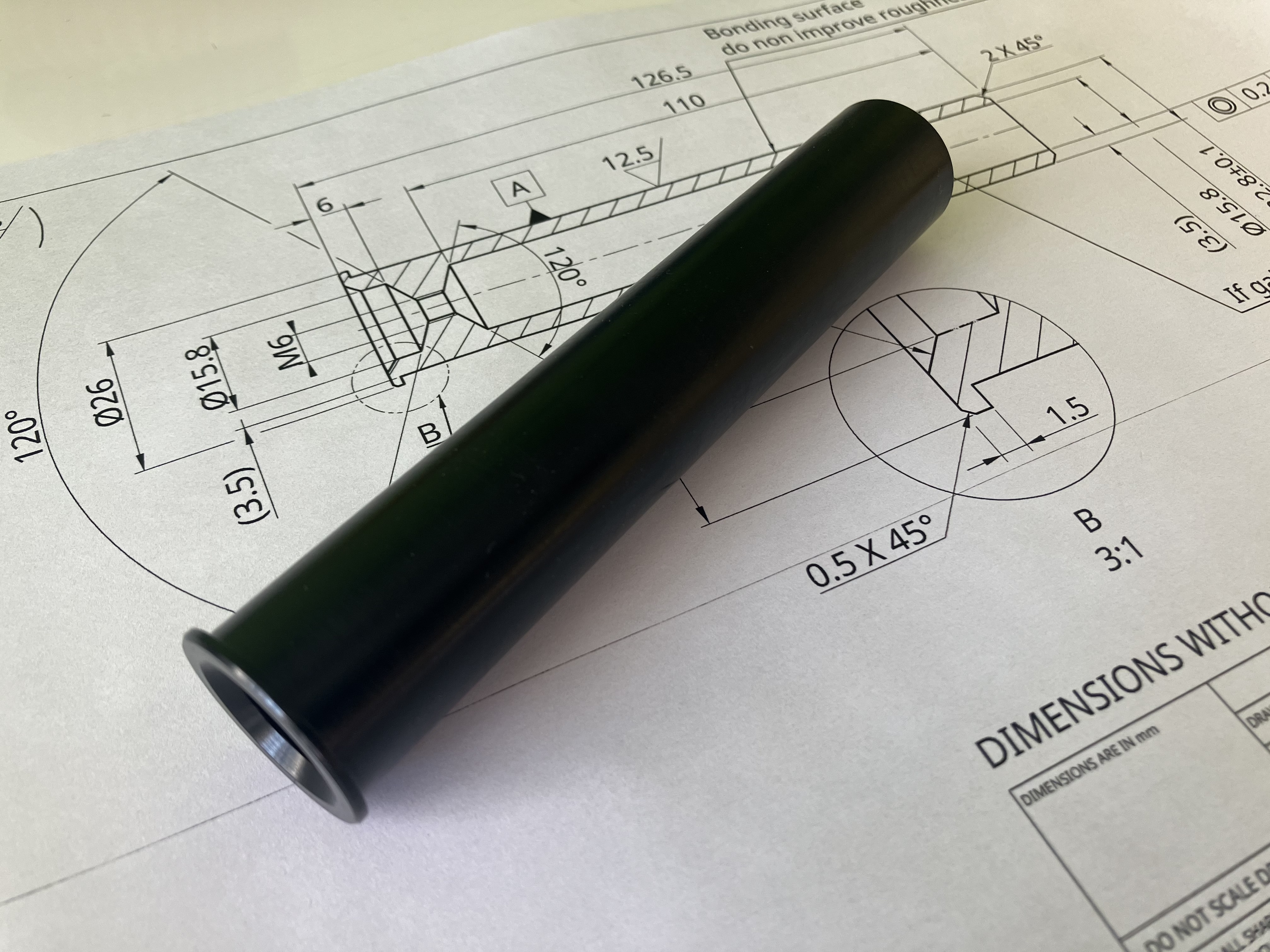 Aluminium steerer bonded insert for carbon forks