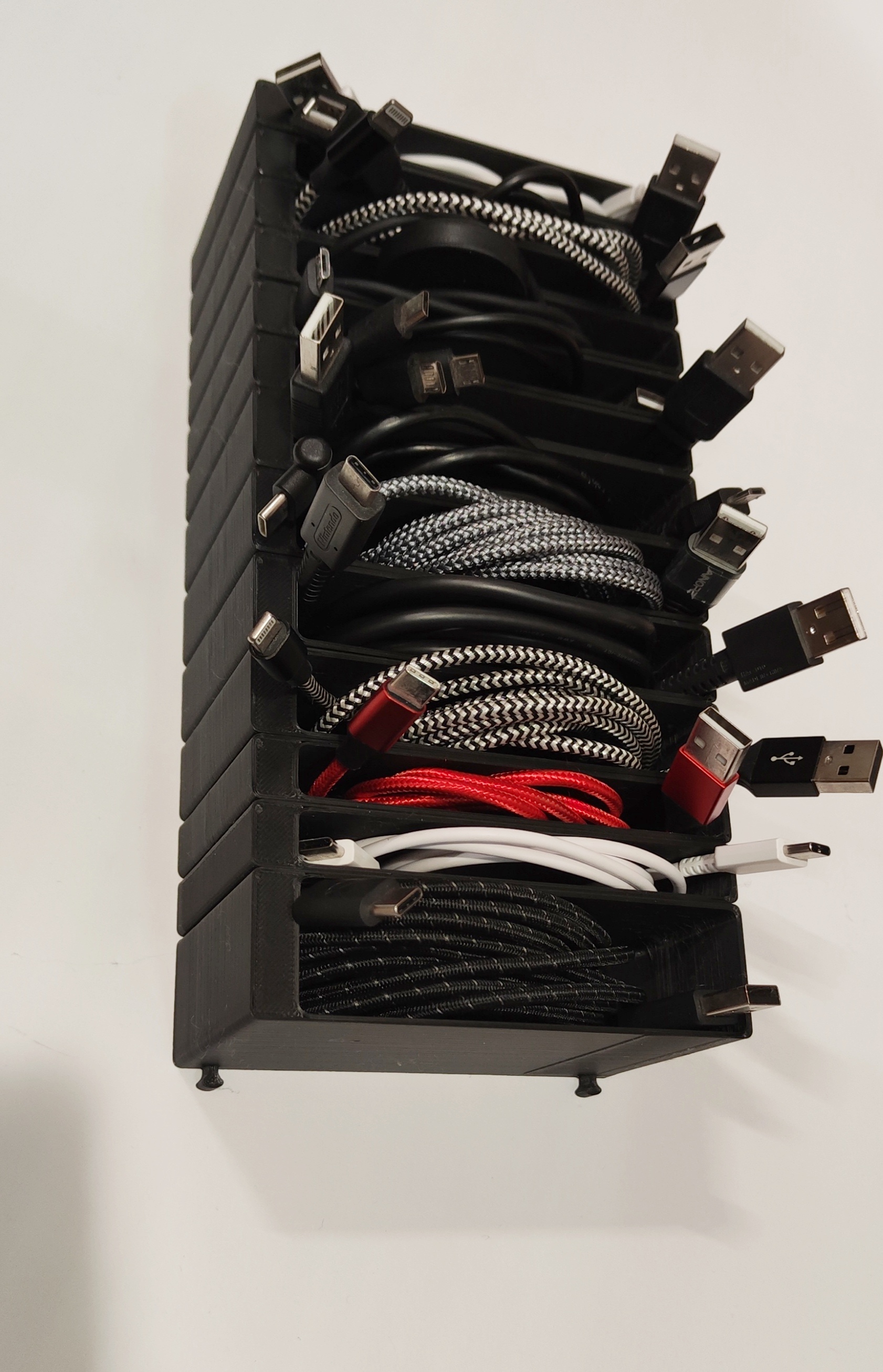 Miniatura 2 do modelo 3D cable organizer box