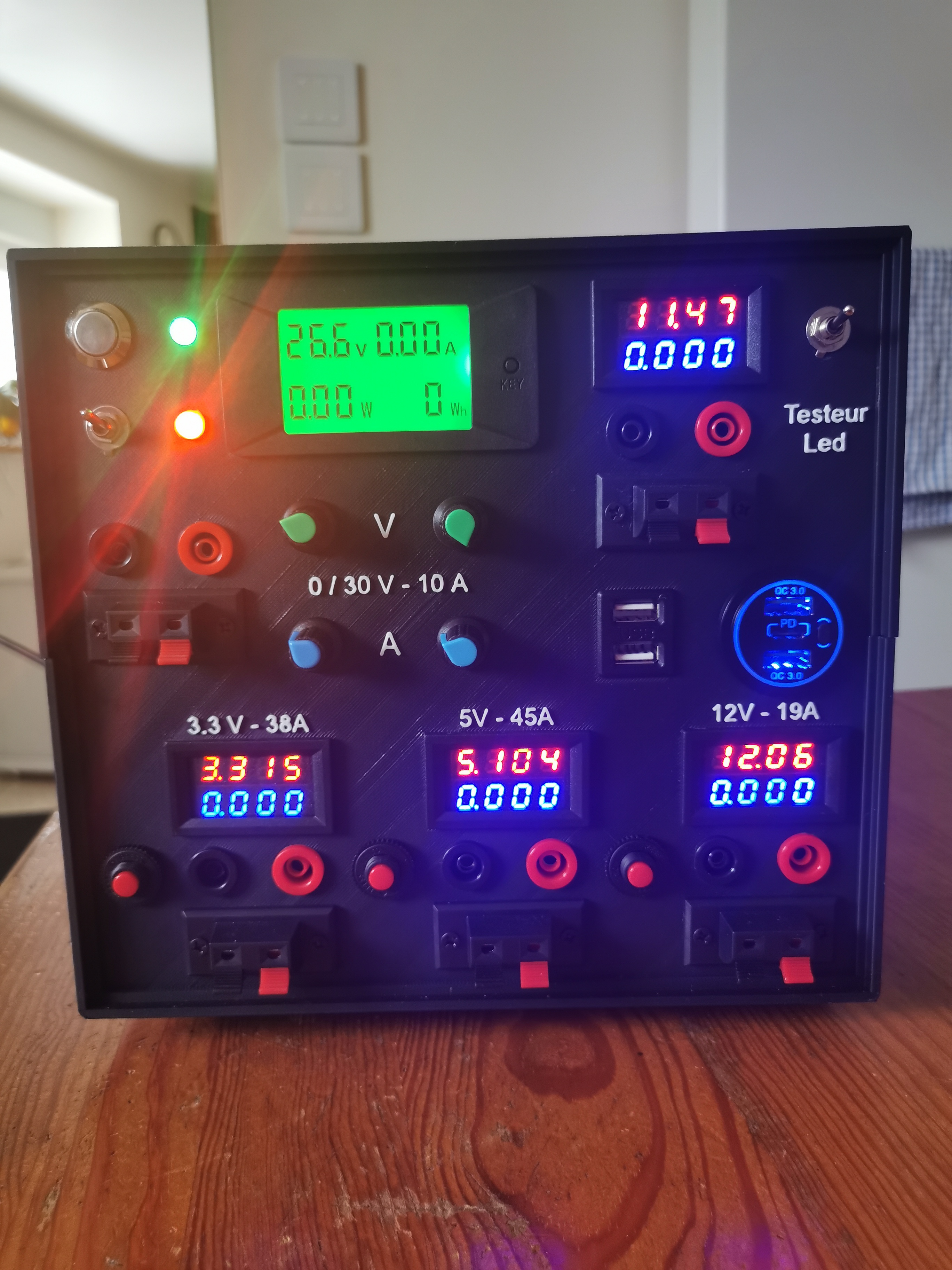 Alimentation Laboratoire ATX et Testeur Led