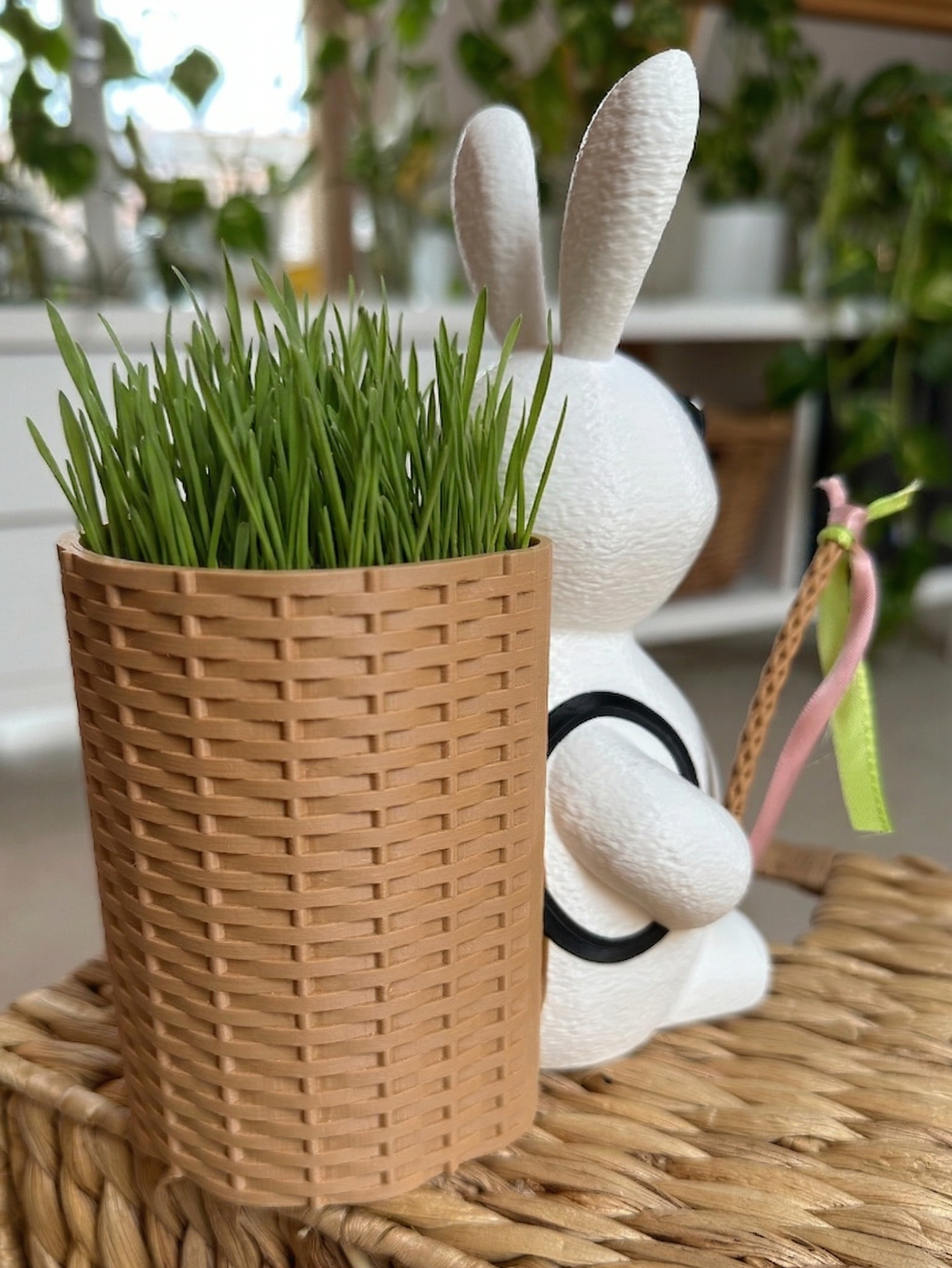 Easter Bunny - Basket Backpack for chocolatte Eggs or Growing Easter Wheat — miniatura 2