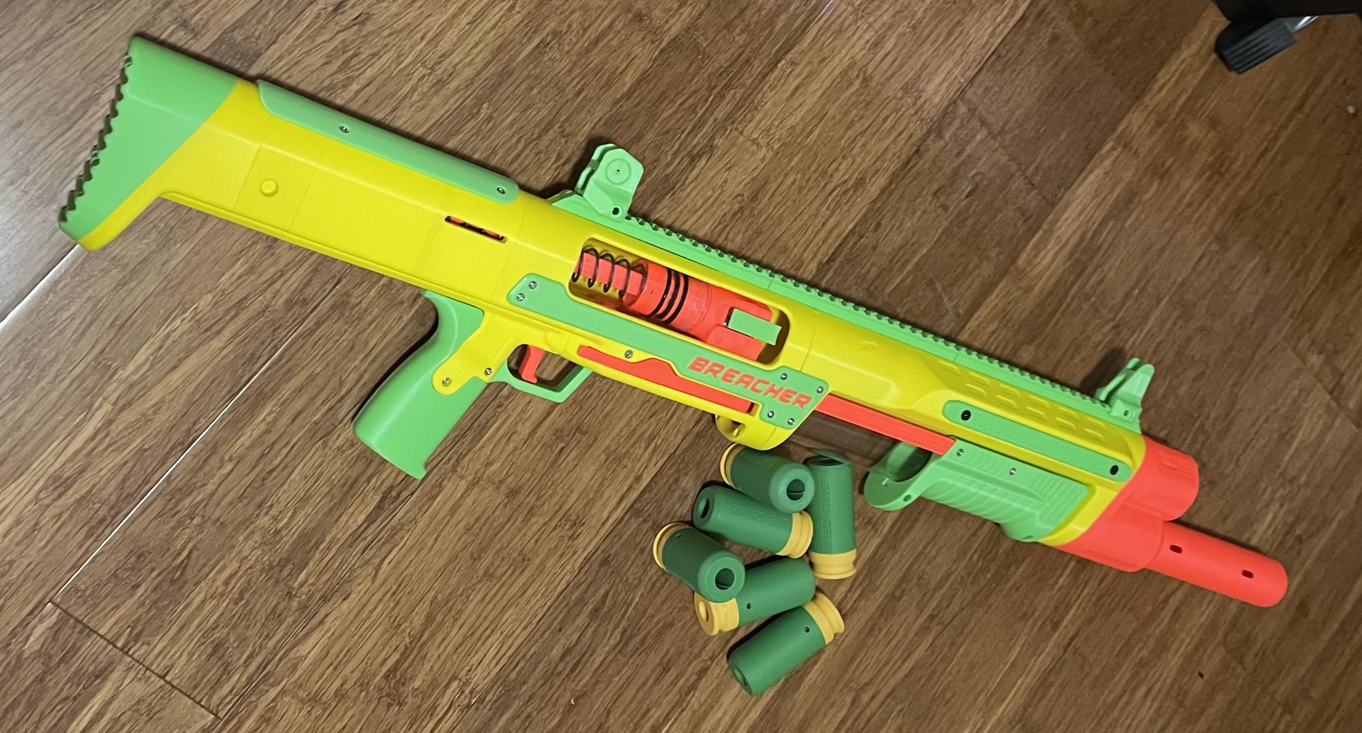 Breacher Lynx grip
