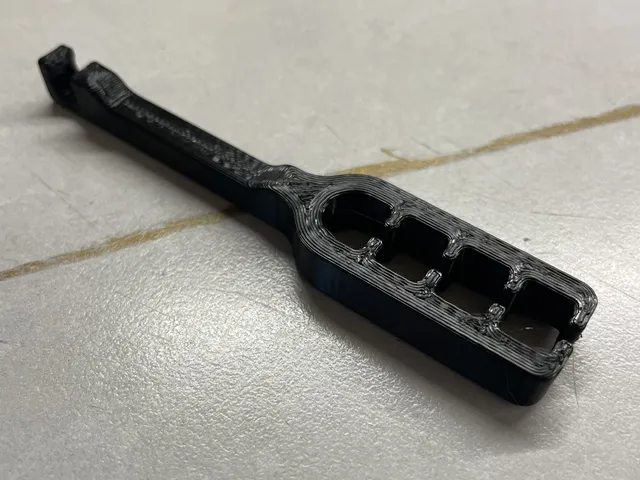 Wine glass holder for dishwasher