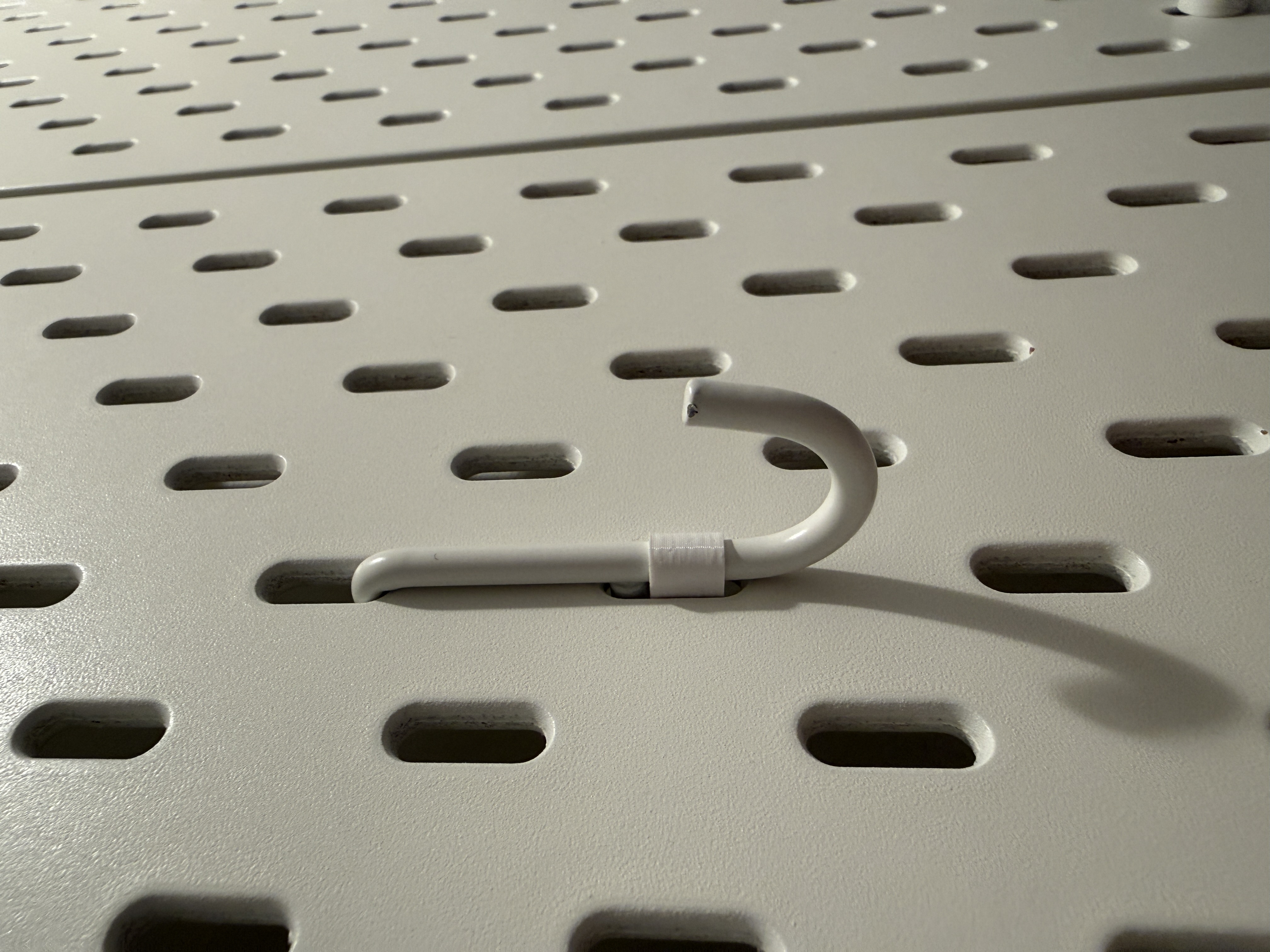 removable clip for ikea skadis hooks