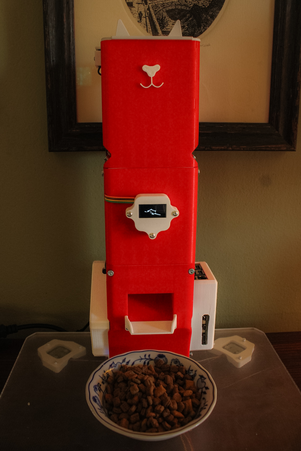 Overengineered Pet Feeder