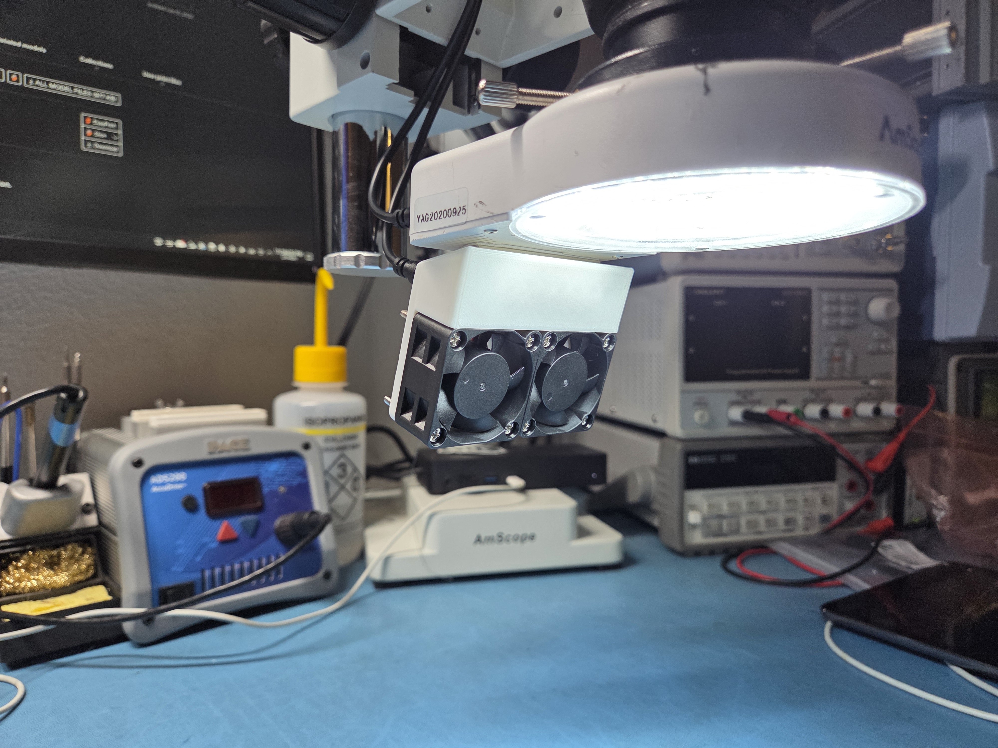 Removable Magnetic Microscope Fume Extractor