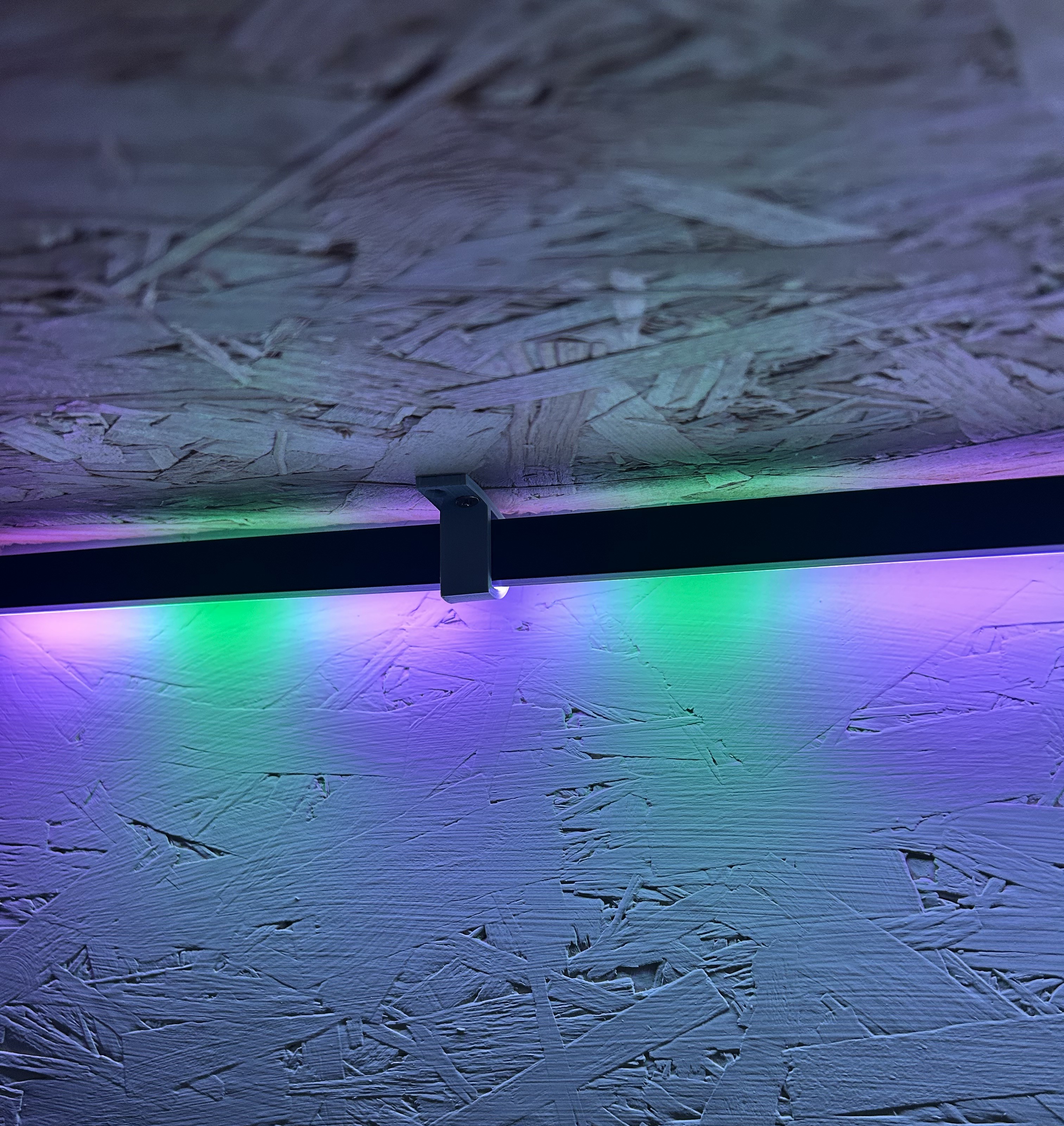 Aldi corner LED light under shelf hook