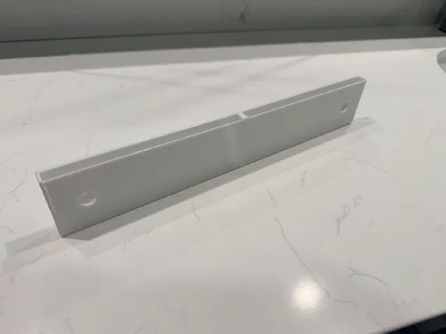 Pocket knife wall rack