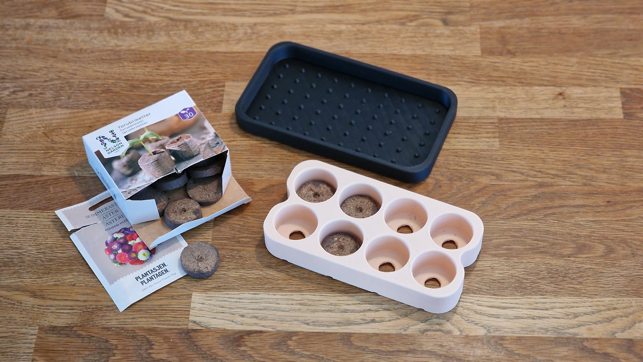 Compact 8-Slot Seed Starter for 40mm Pellets 3D model