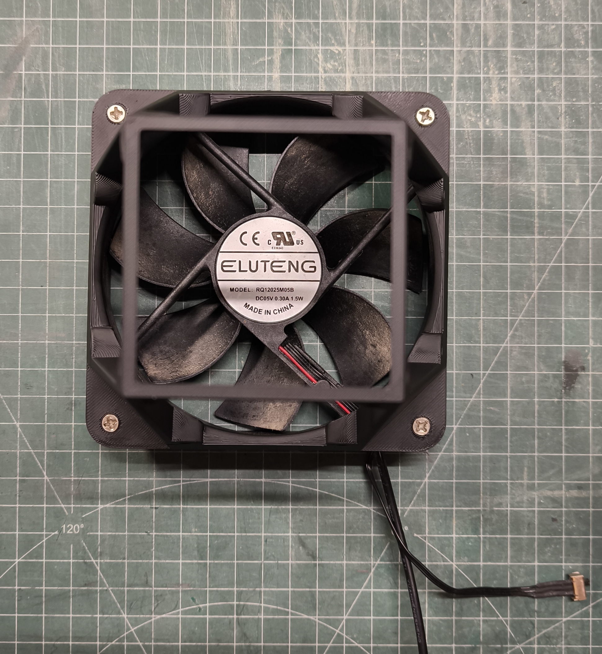 Quadriga - 4x Bitaxe cooling tower — miniatura 4