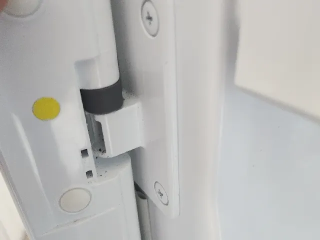 LG Fridge double door flap fix