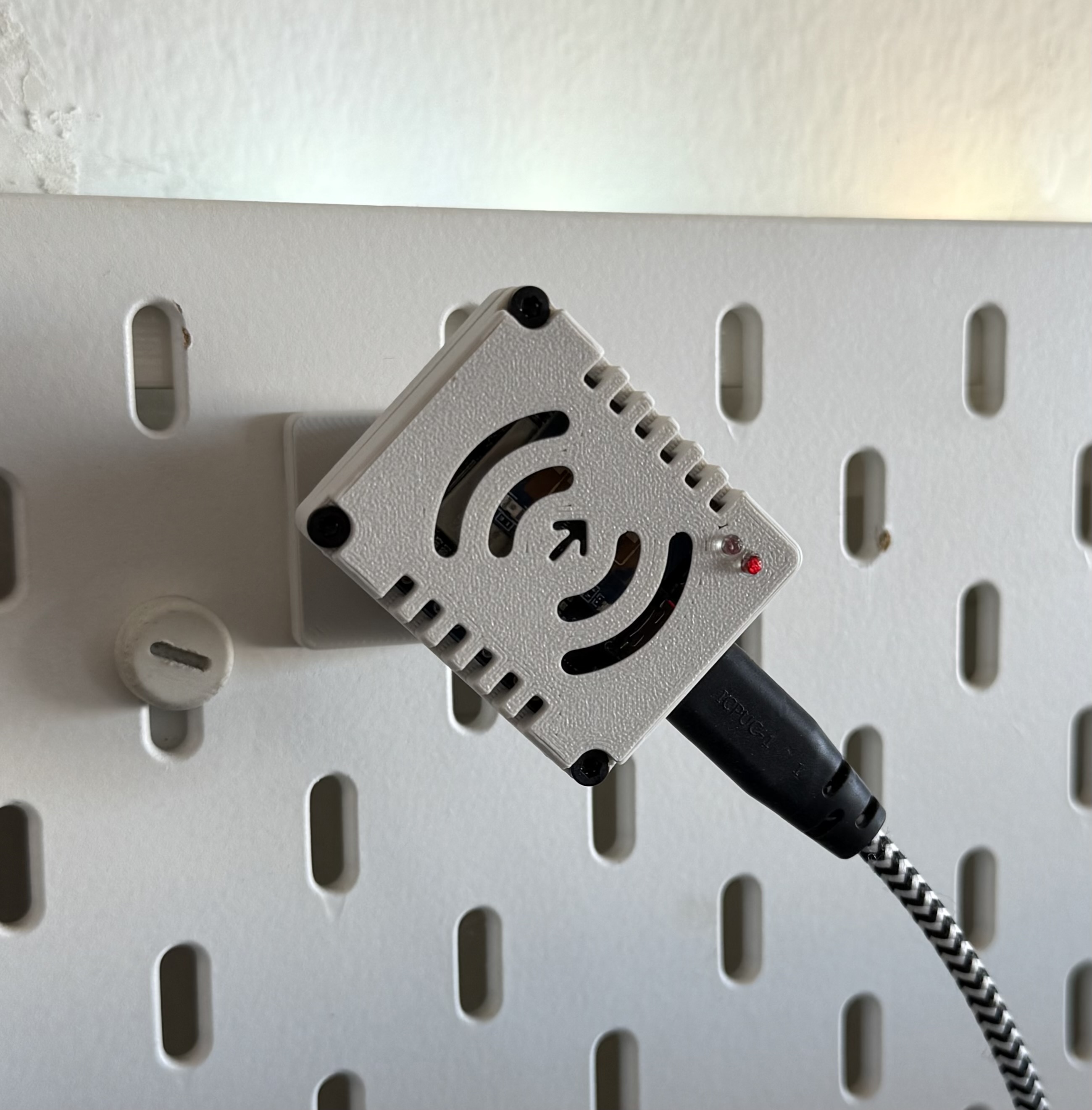 Radar Presence Sensor case (ESP32 D1 mini & LD2410 (C) w ESPHome) with tilt mount