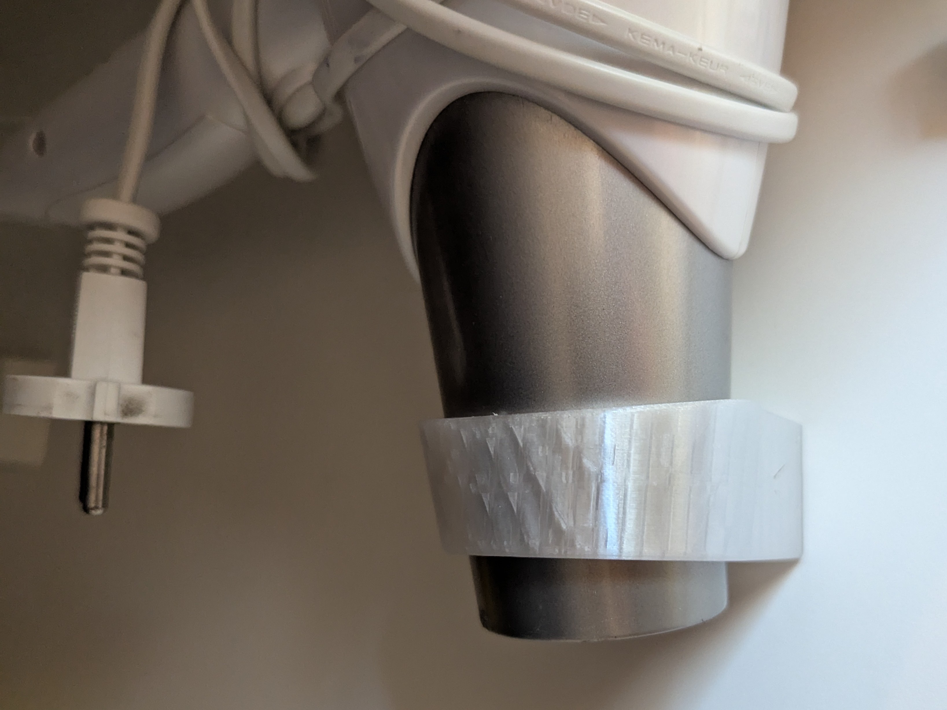 Hair dryer wall mount (For generic cone shaped 52 mm (2 in) nozzles)