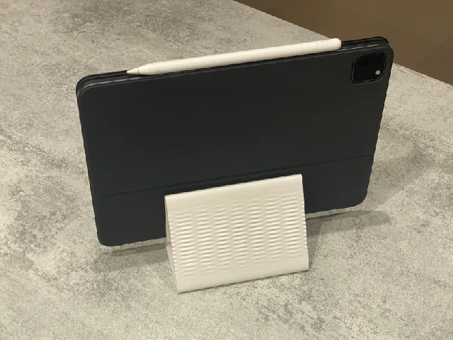 Tablet stand
