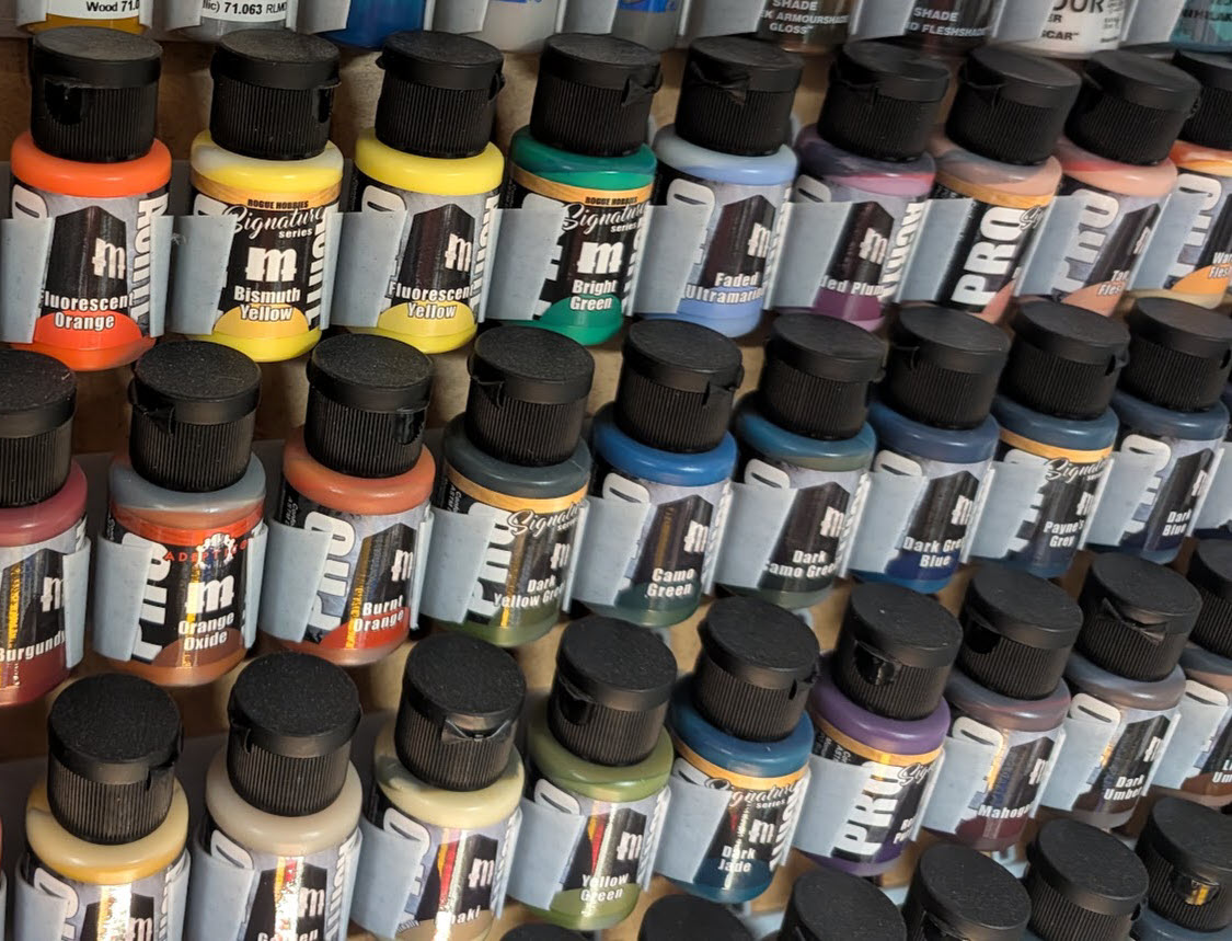v2 Skadis 30mm bottle paint rack (ProAcryl compatible)