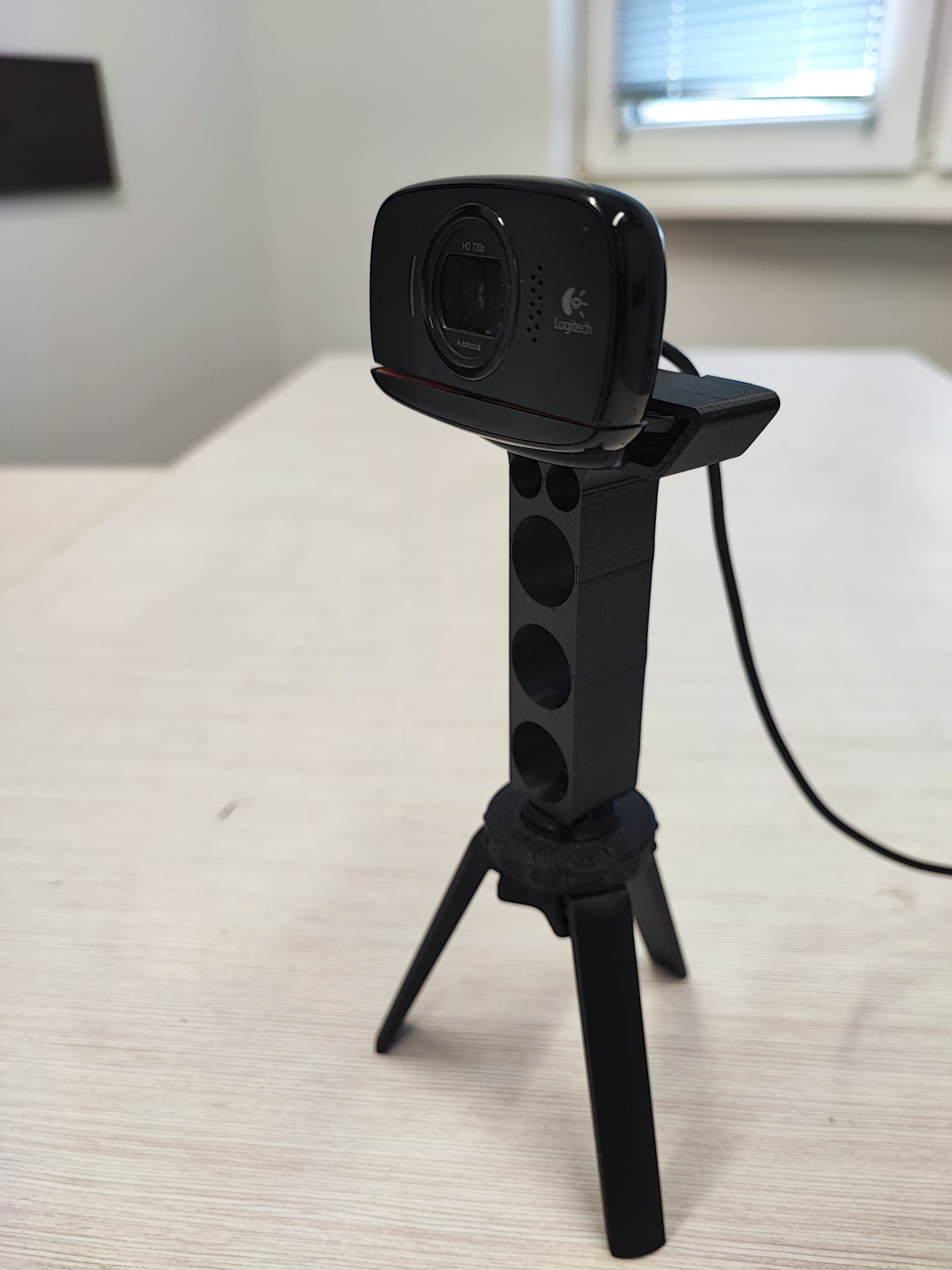 Logitech C525 Camera Mount for Tripod (Remix) 3D model thumbnail