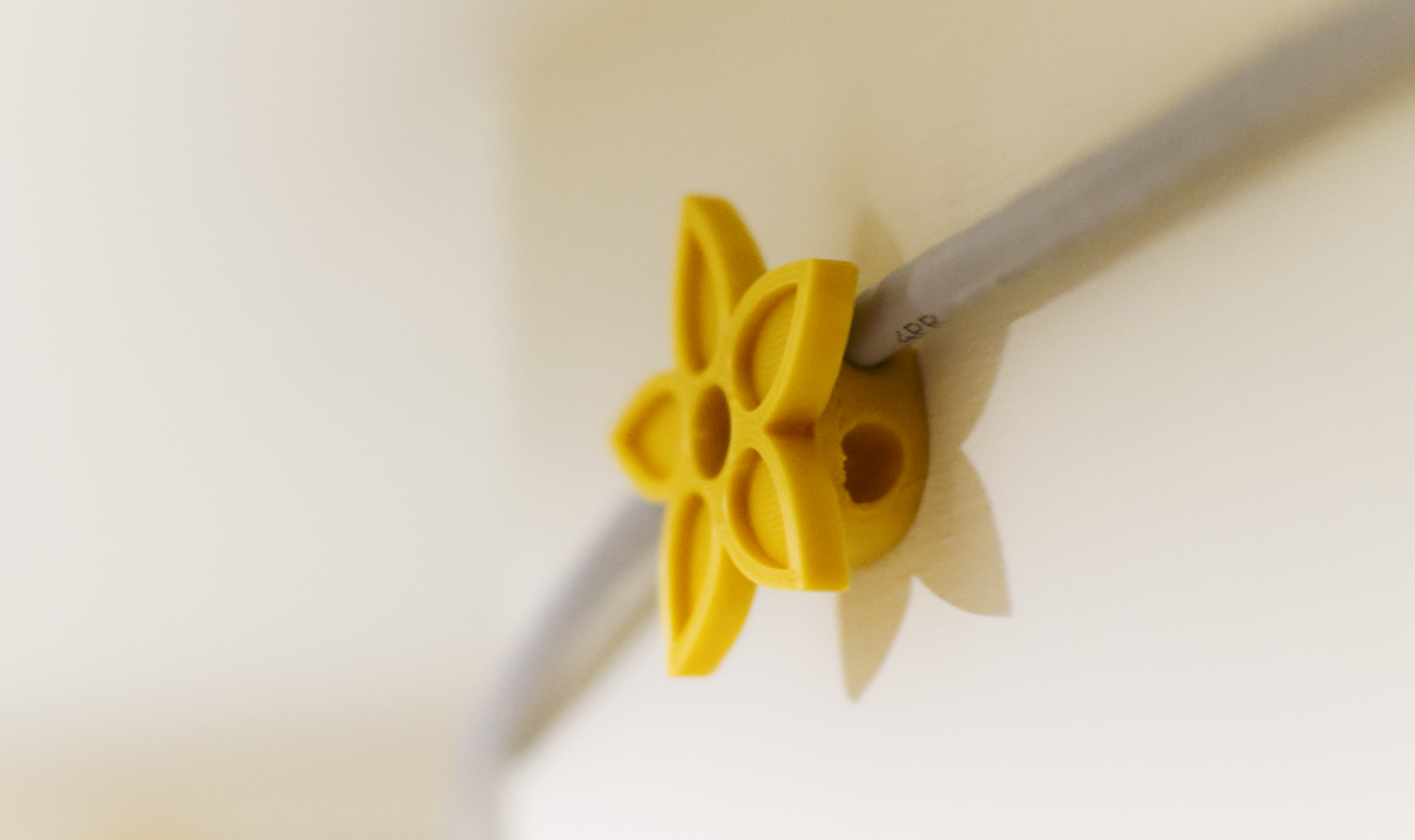 Flower Cable Guide (Screw Mounted) 3D model