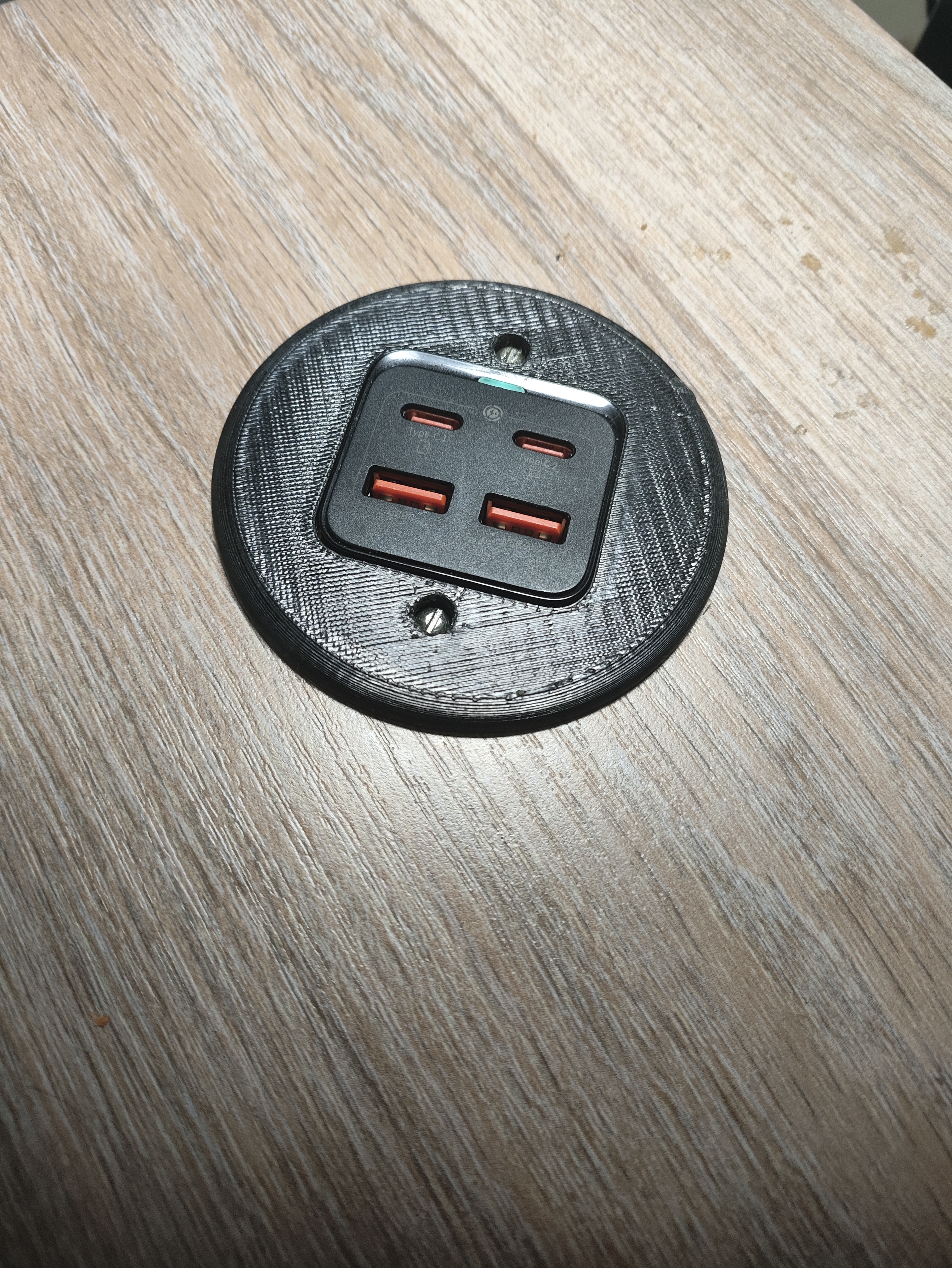 Настольное крепление для блоков Baseus 100W GAN PRO